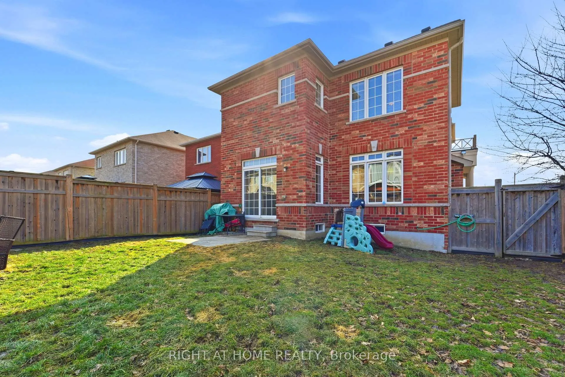 Photo 30 of 156 Mcdonald Crescent, Clarington, Newcastle — HOMEH