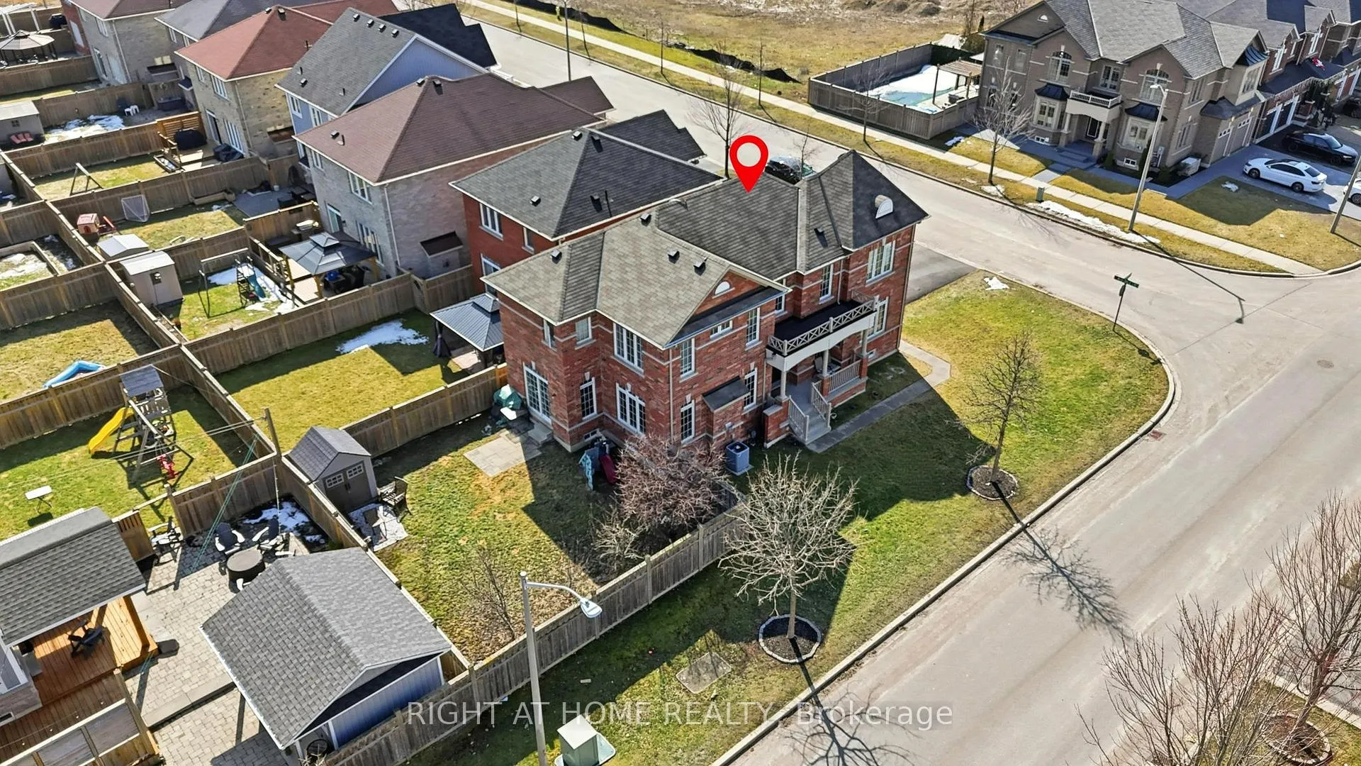 Photo 33 of 156 Mcdonald Crescent, Clarington, Newcastle — HOMEH