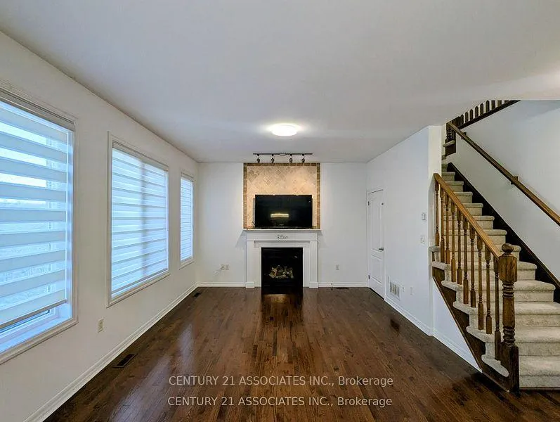 Photo 7 of 177 Montreal Circle, Hamilton, Stoney Creek — HOMEH