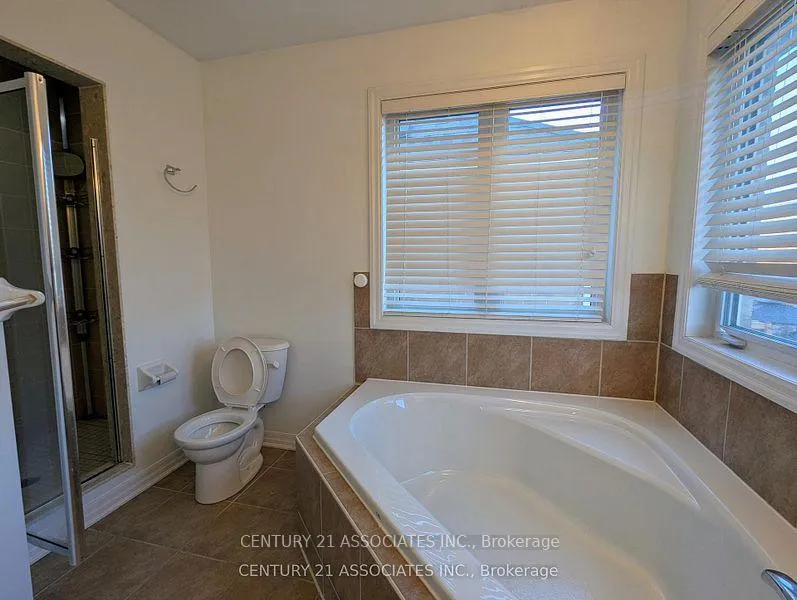 Photo 18 of 177 Montreal Circle, Hamilton, Stoney Creek — HOMEH