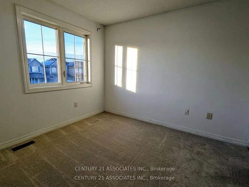 Photo 22 of 177 Montreal Circle, Hamilton, Stoney Creek — HOMEH