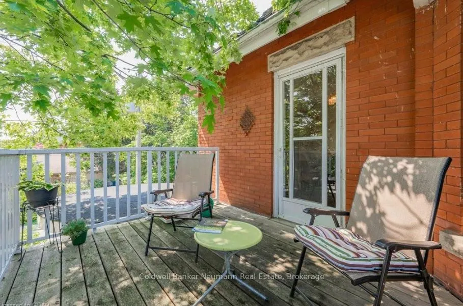 Photo 2 of Unit Upper, 376 Woolwich Street, Guelph, Exhibition Park — HOMEH