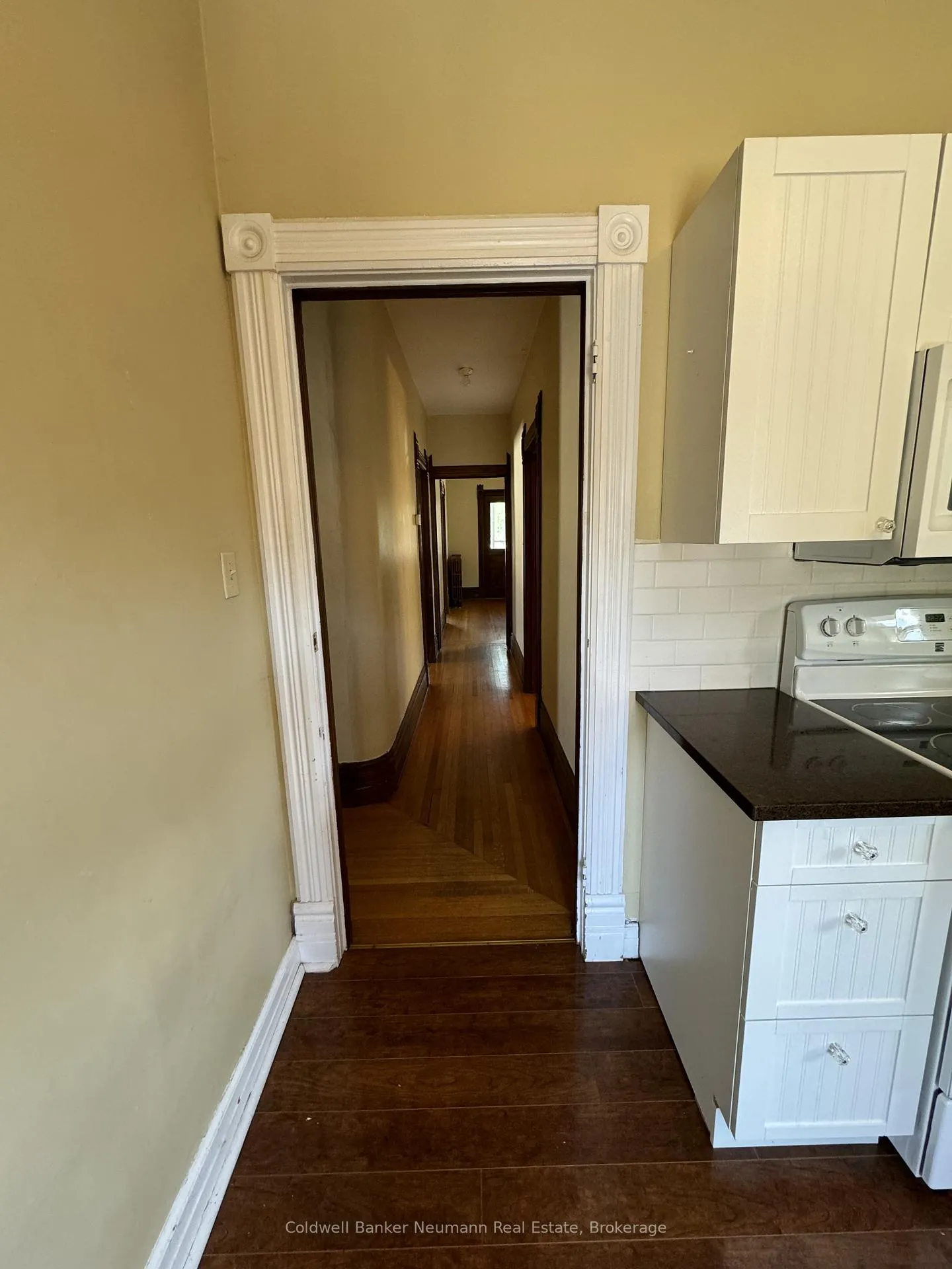 Photo 4 of Unit Upper, 376 Woolwich Street, Guelph, Exhibition Park — HOMEH
