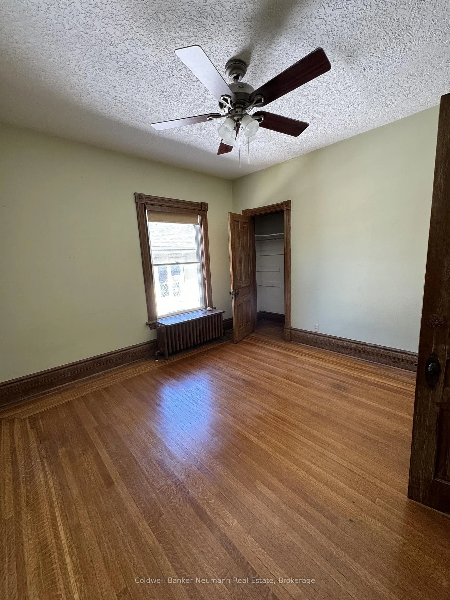 Photo 16 of Unit Upper, 376 Woolwich Street, Guelph, Exhibition Park — HOMEH