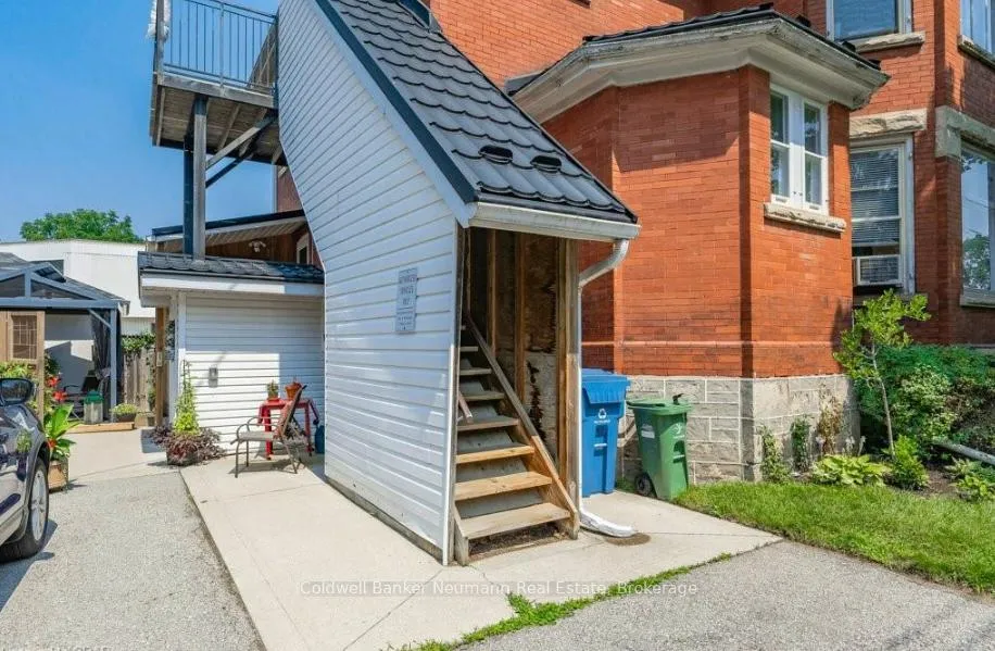 Photo 23 of Unit Upper, 376 Woolwich Street, Guelph, Exhibition Park — HOMEH