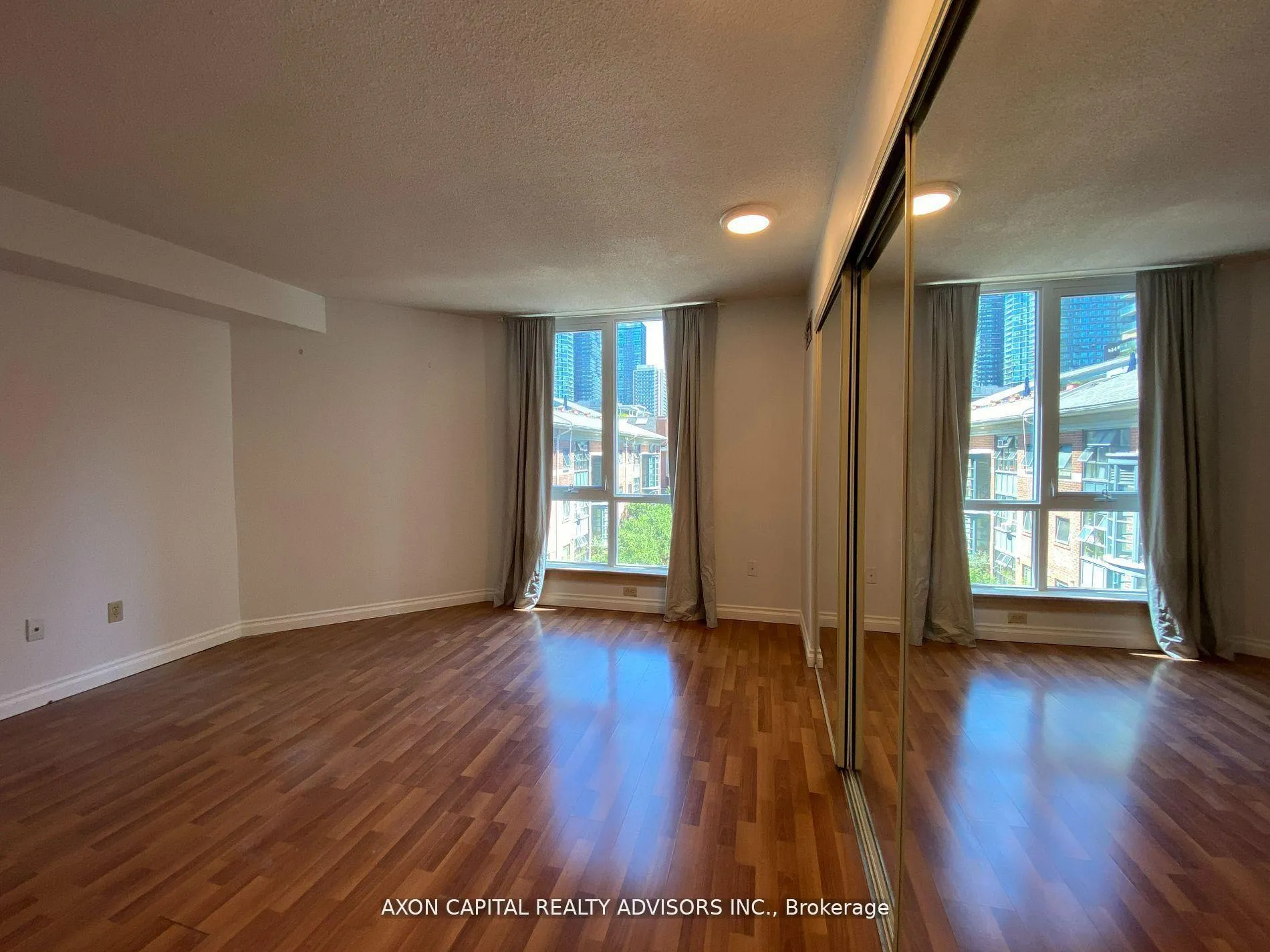 Photo 9 of Unit 305, 1055 Bay Street, Toronto, Bay Street Corridor — HOMEH