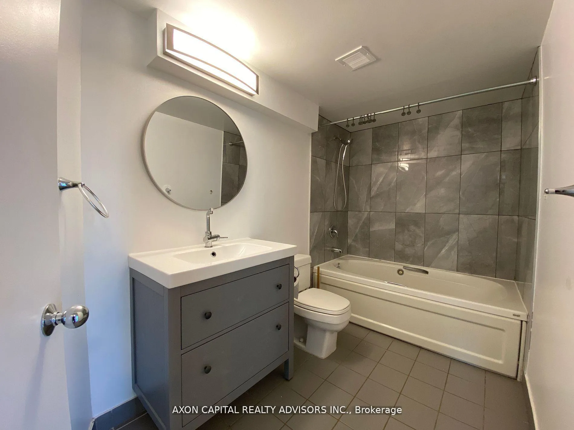 Photo 10 of Unit 305, 1055 Bay Street, Toronto, Bay Street Corridor — HOMEH