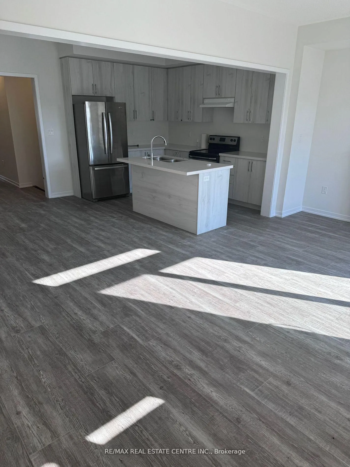 Photo 7 of 2096 Cayenne Street, Oshawa, Kedron — HOMEH