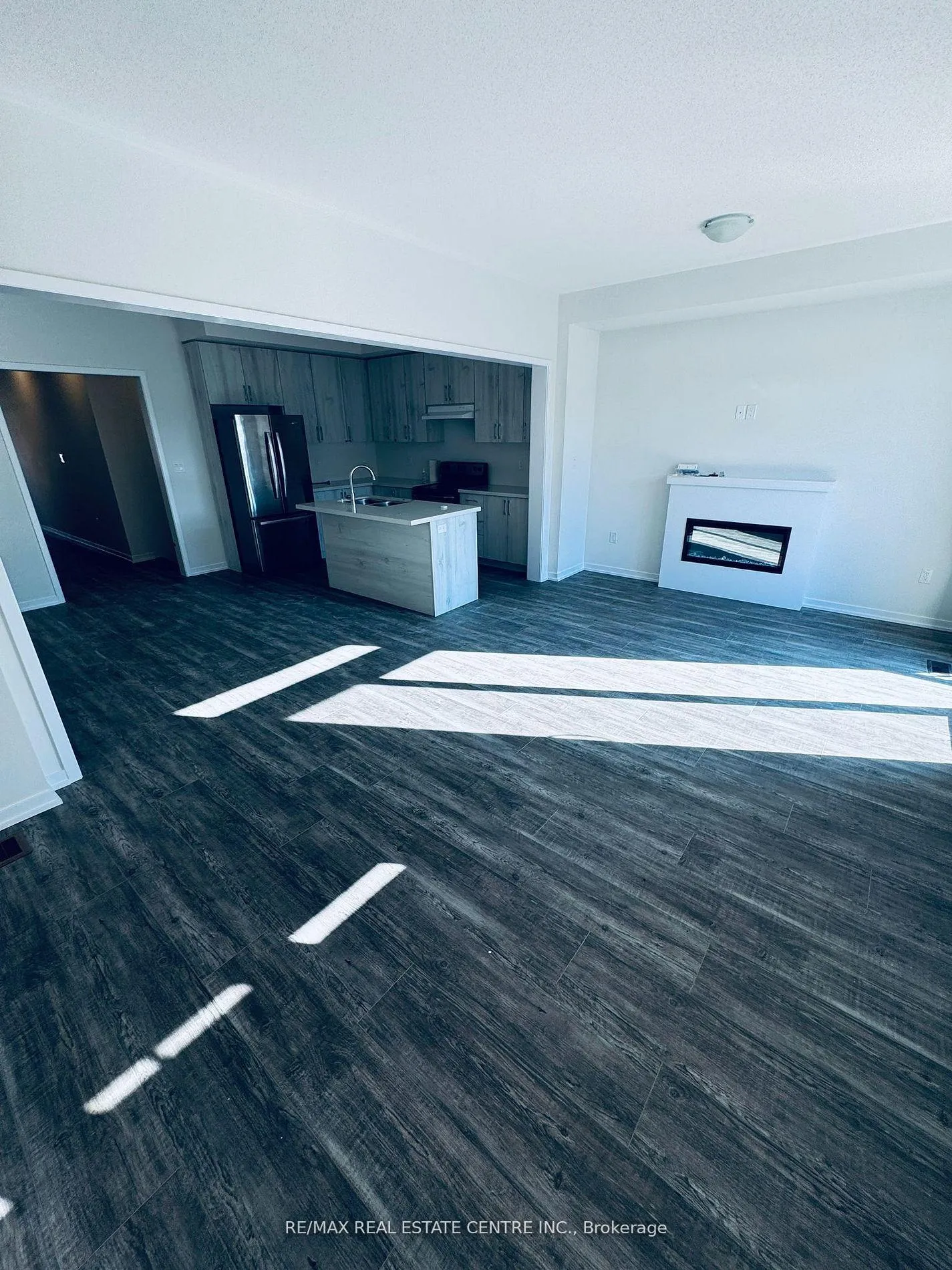 Photo 8 of 2096 Cayenne Street, Oshawa, Kedron — HOMEH