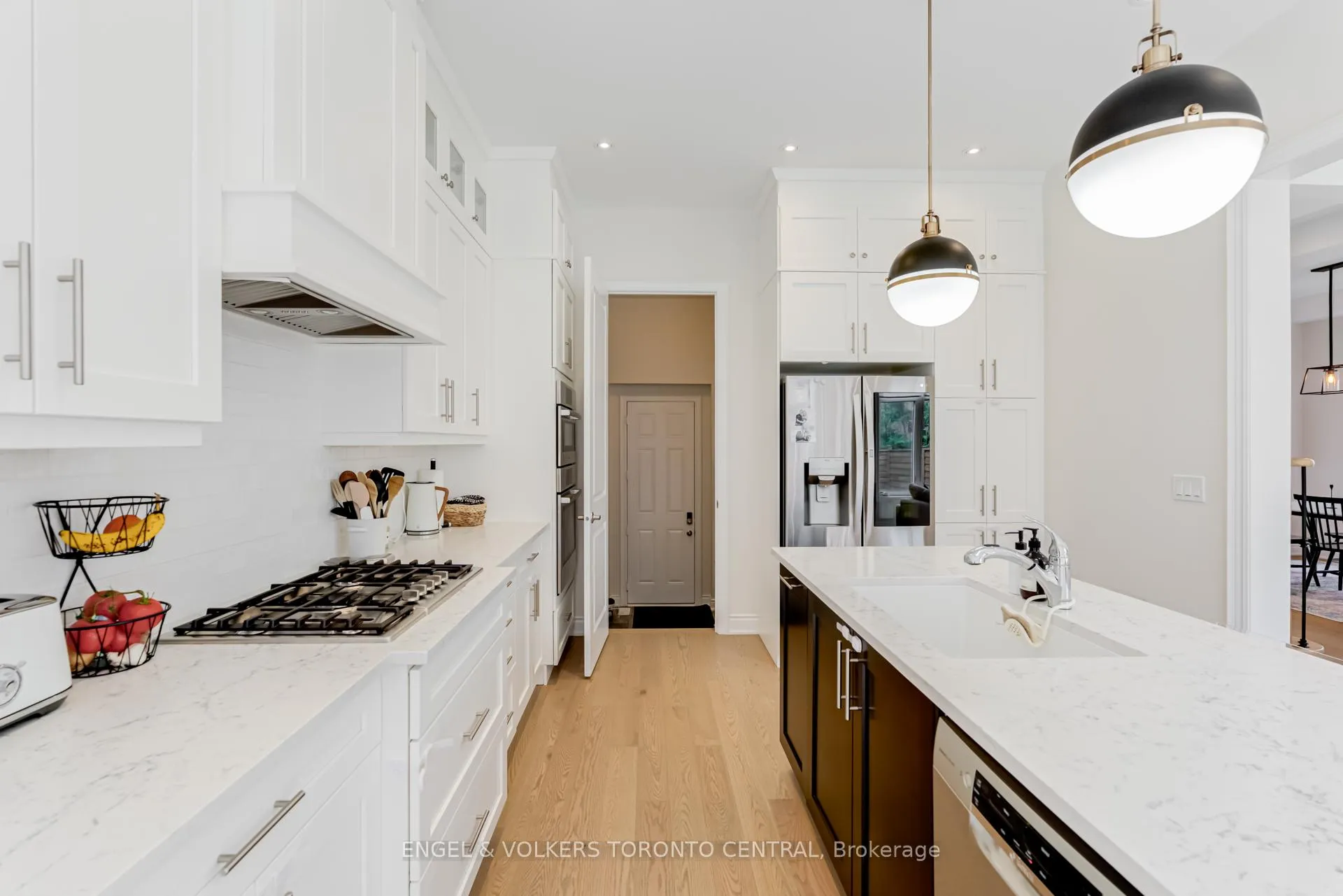Photo 7 of 89 Maple Fields Circle, Aurora, Aurora Estates — HOMEH
