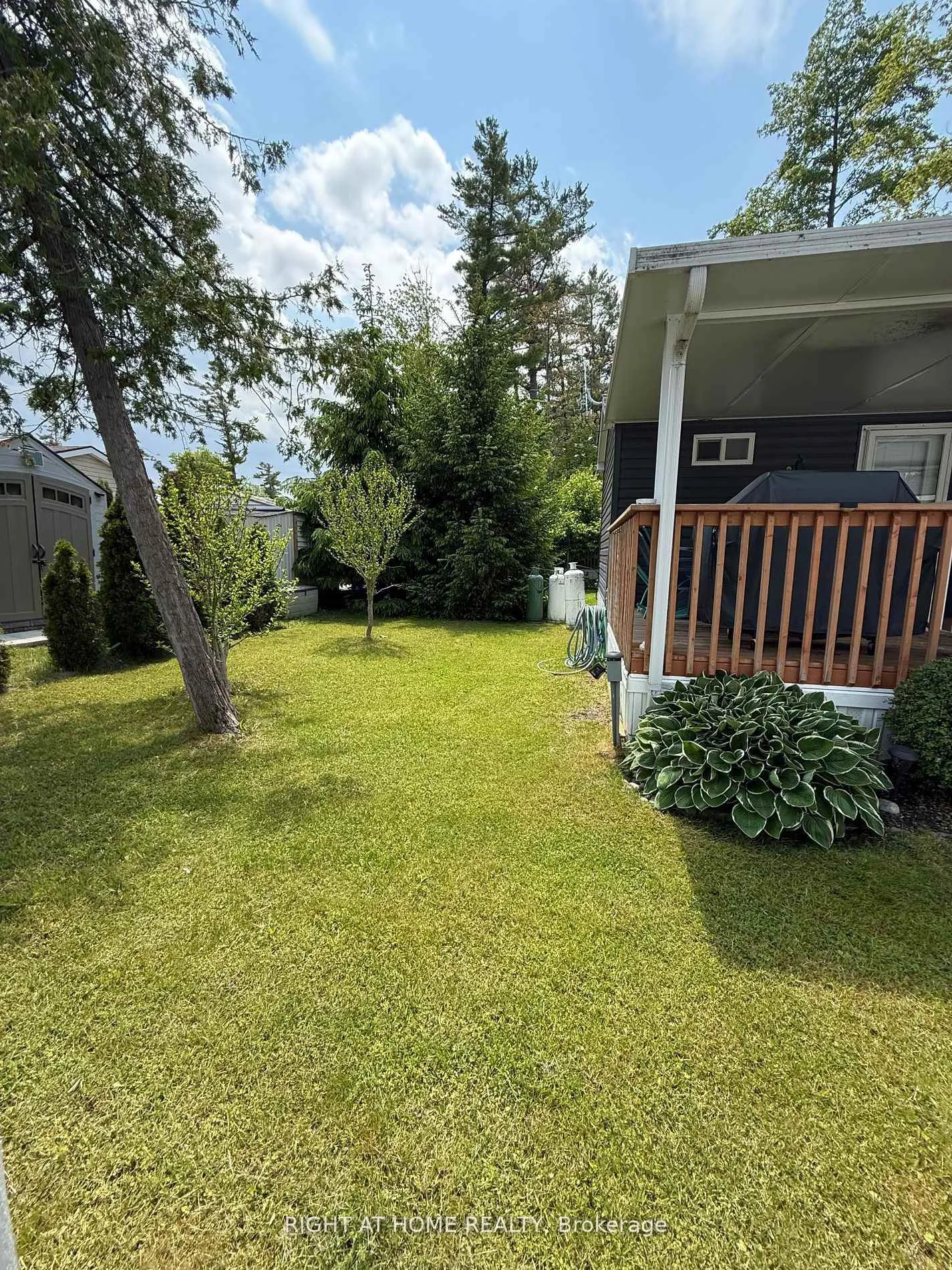 Photo 7 of 7 Nipagon Circle, Wasaga Beach — HOMEH