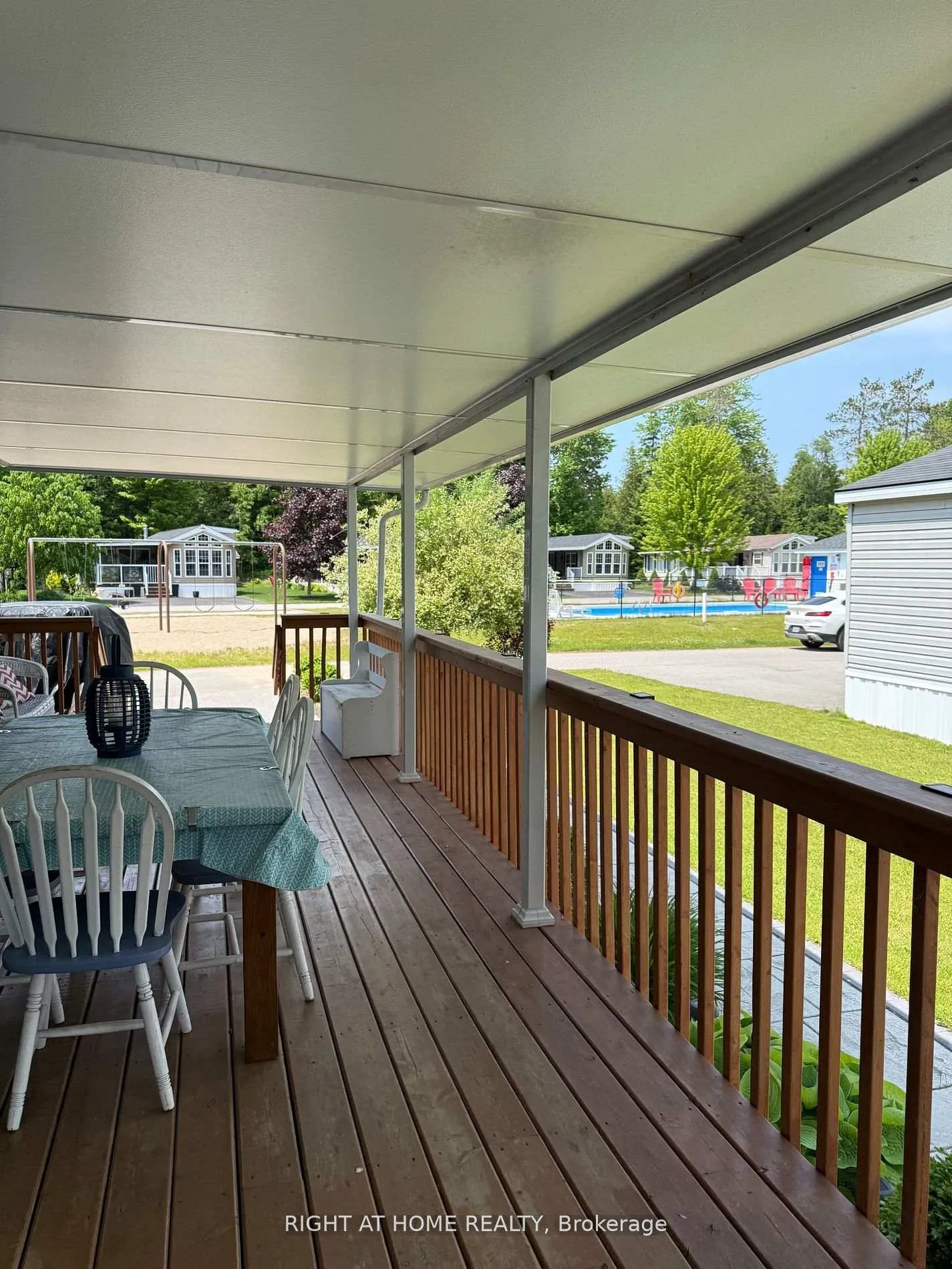 Photo 10 of 7 Nipagon Circle, Wasaga Beach — HOMEH