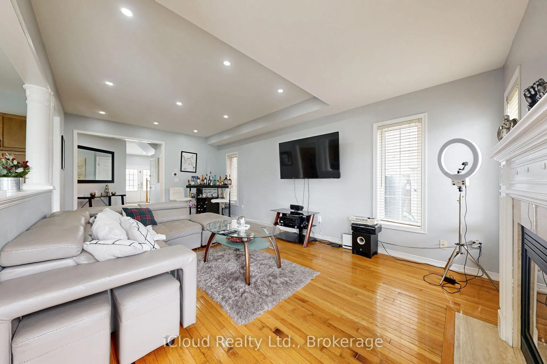 Photo 11 of 6 Mt Pleasant Avenue, Whitby, Blue Grass Meadows — HOMEH