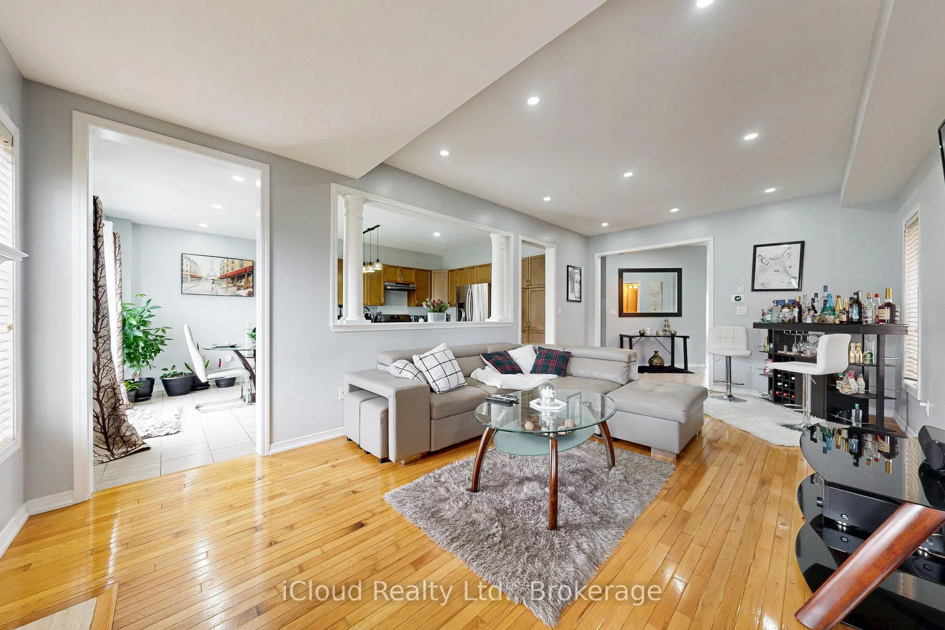 Photo 12 of 6 Mt Pleasant Avenue, Whitby, Blue Grass Meadows — HOMEH