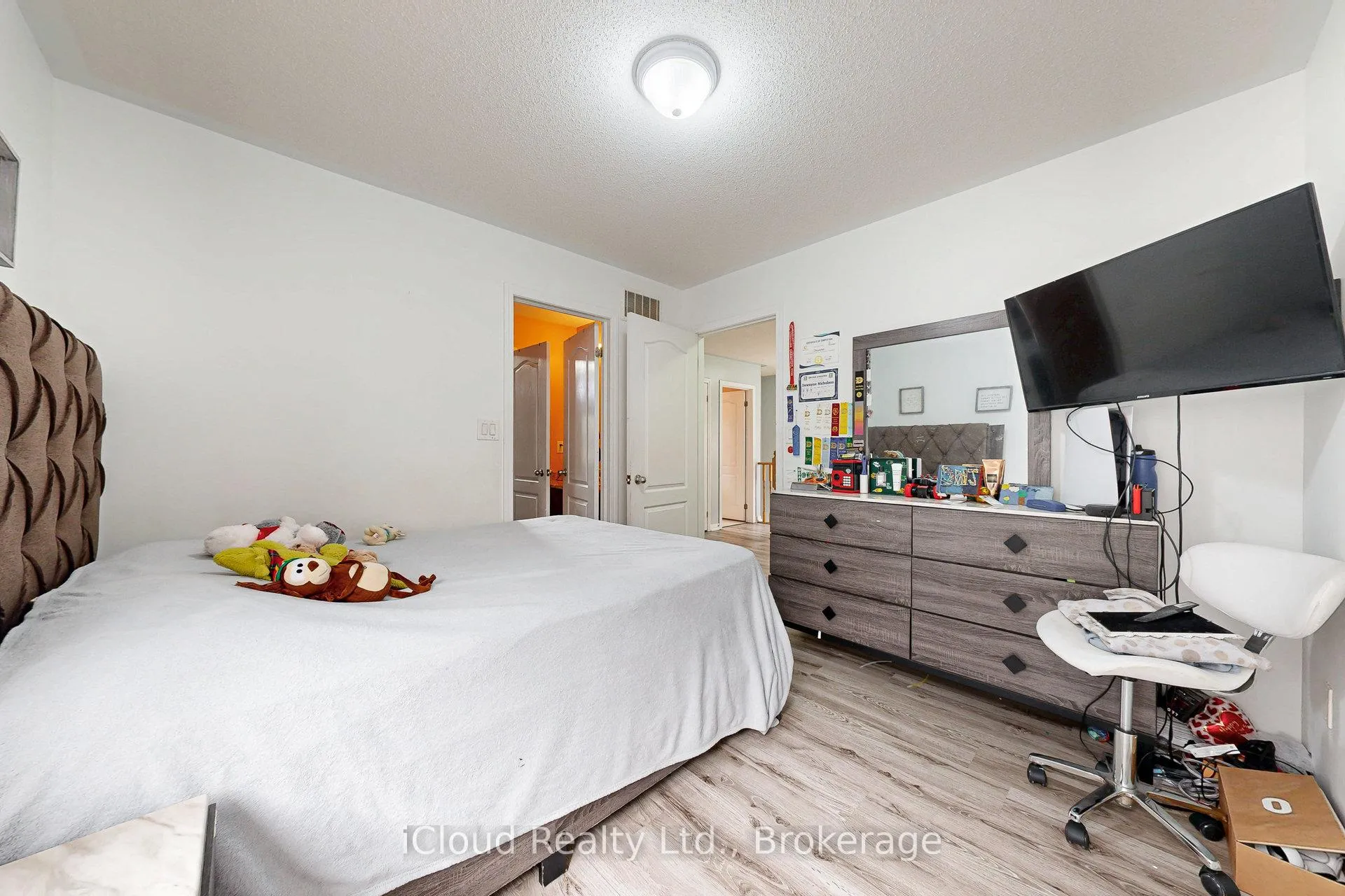 Photo 31 of 6 Mt Pleasant Avenue, Whitby, Blue Grass Meadows — HOMEH