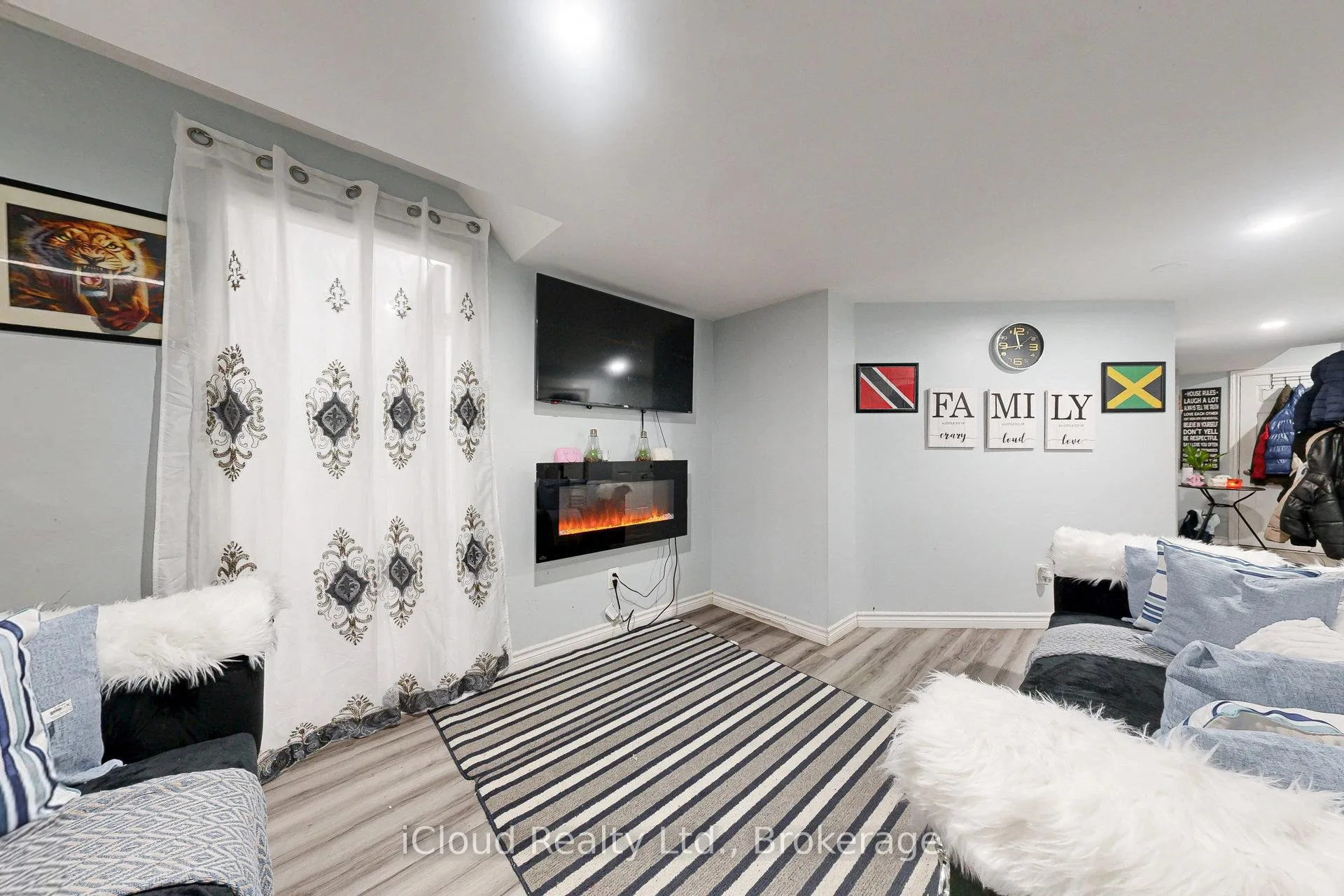 Photo 43 of 6 Mt Pleasant Avenue, Whitby, Blue Grass Meadows — HOMEH