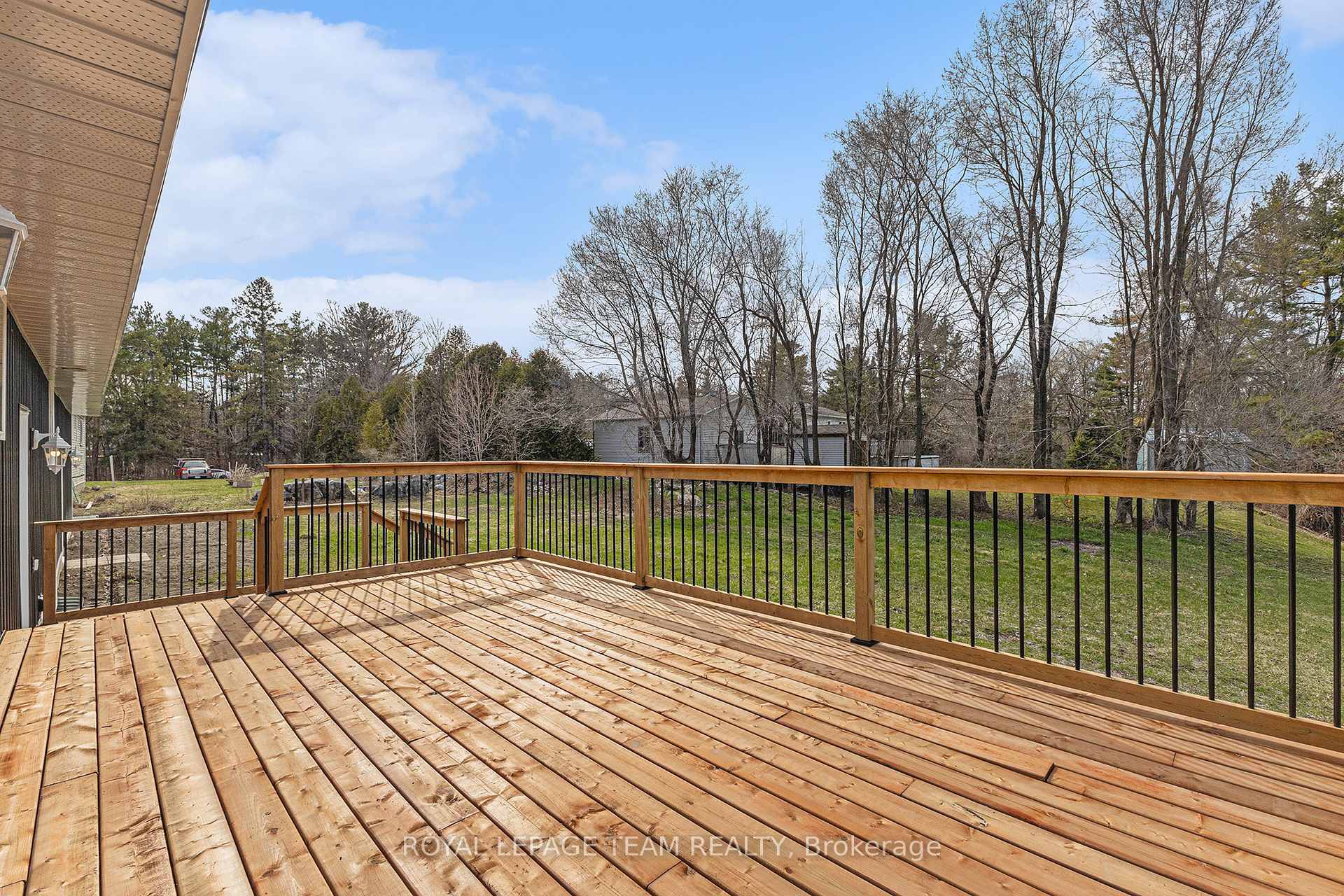 Photo 24 of 164 Pinegrove Road, McNab/Braeside, Mcnab/Braeside Twps — HOMEH