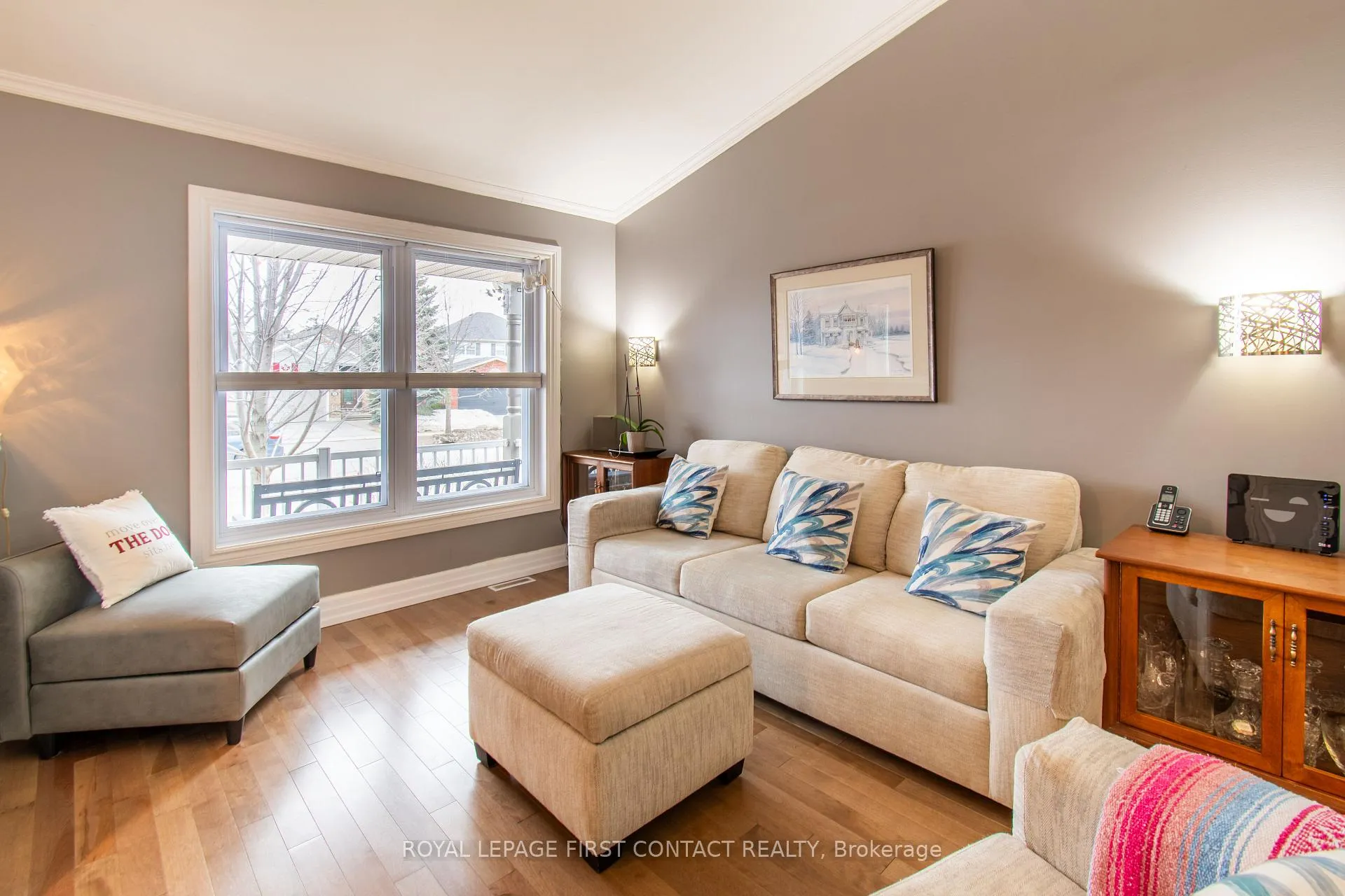 Photo 5 of 249 Esther Drive, Barrie, Painswick South — HOMEH