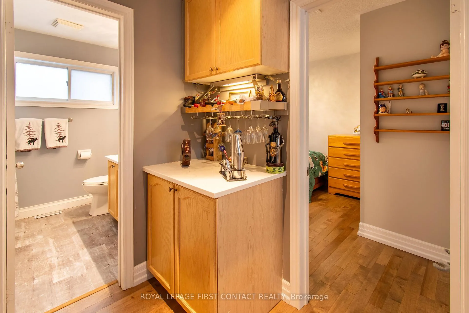 Photo 12 of 249 Esther Drive, Barrie, Painswick South — HOMEH