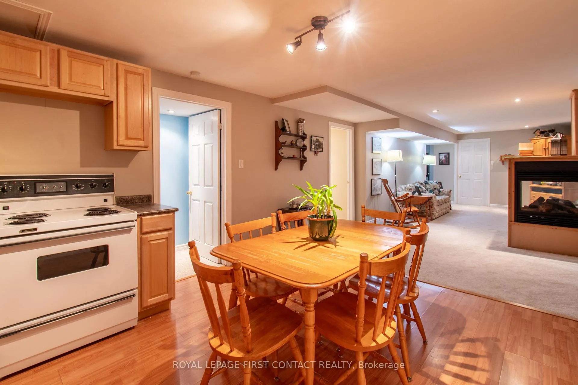Photo 23 of 249 Esther Drive, Barrie, Painswick South — HOMEH