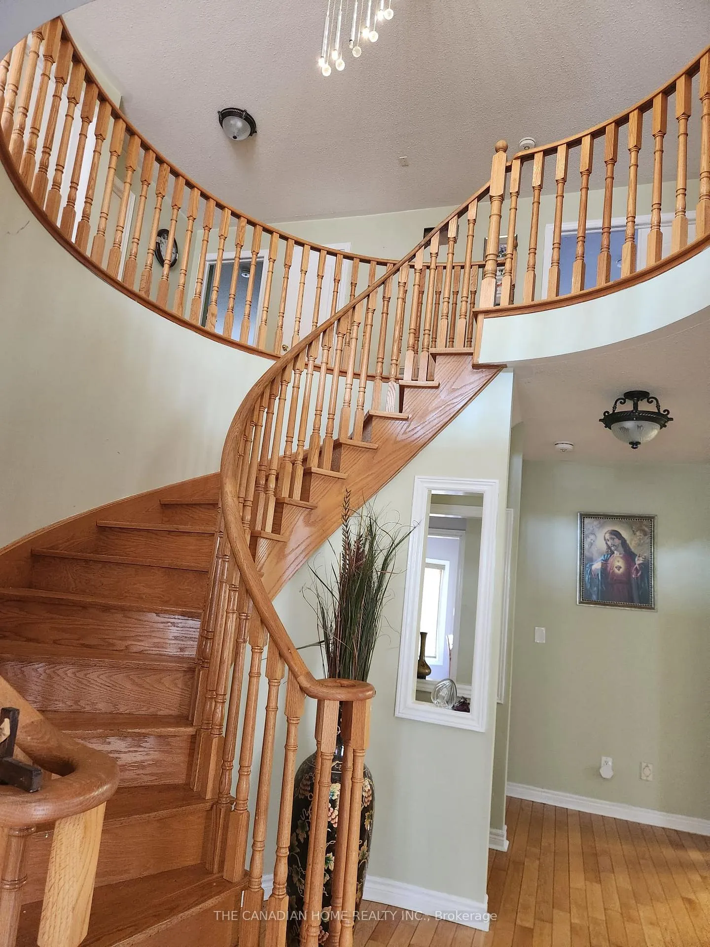 Photo 5 of 2 Rockstep Court, Brampton, Sandringham-Wellington — HOMEH