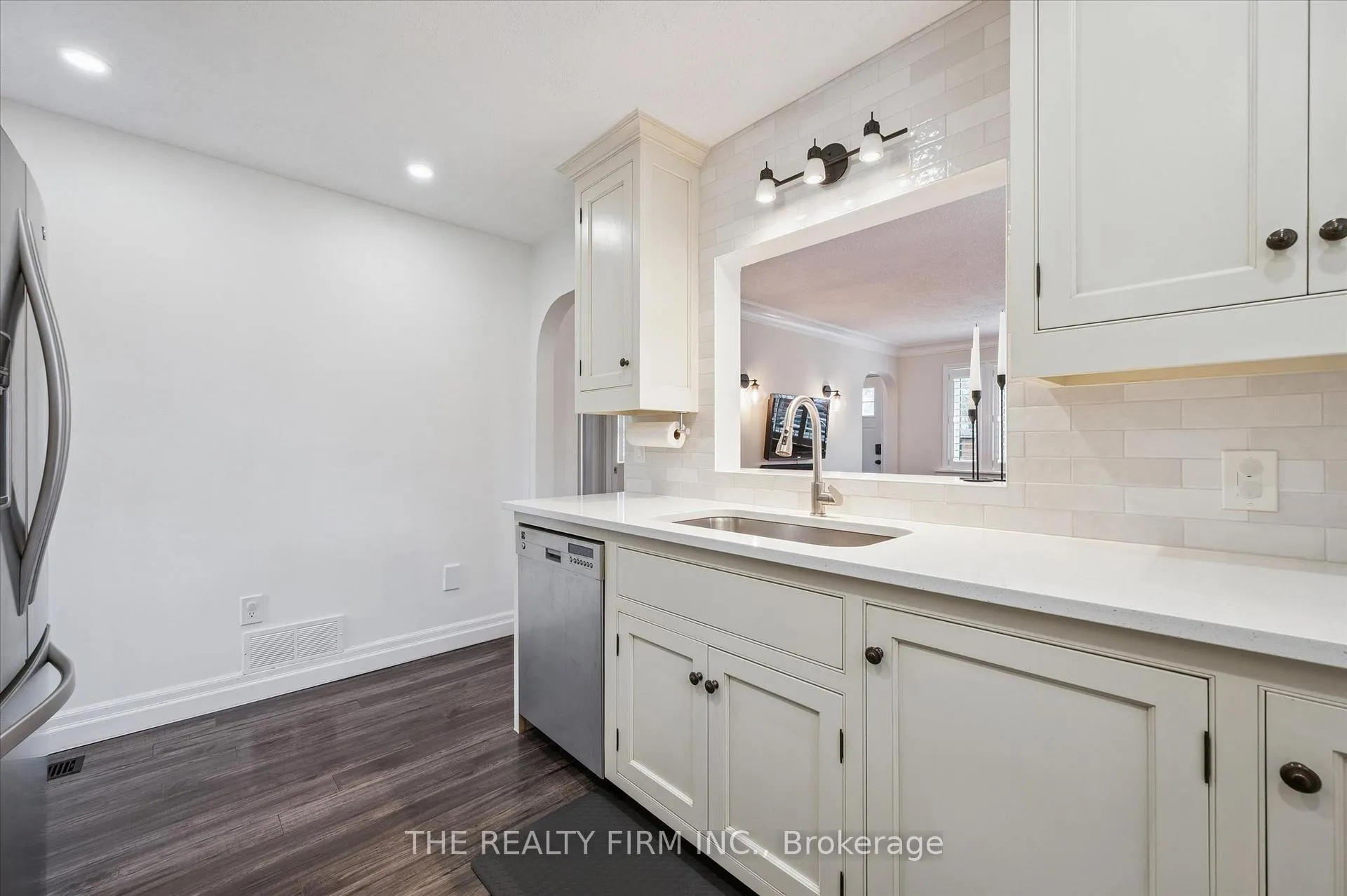 Photo 17 of 9 Dodds Avenue E, Guelph, St. Patrick's Ward — HOMEH