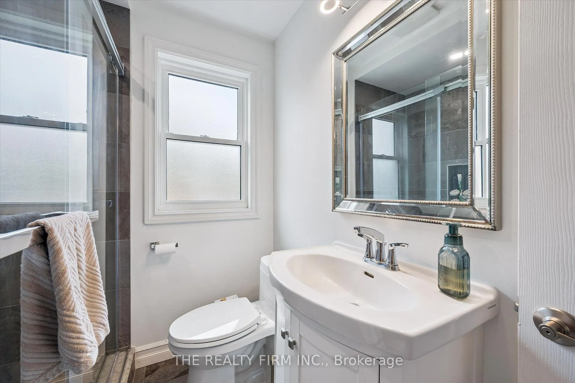 Photo 22 of 9 Dodds Avenue E, Guelph, St. Patrick's Ward — HOMEH