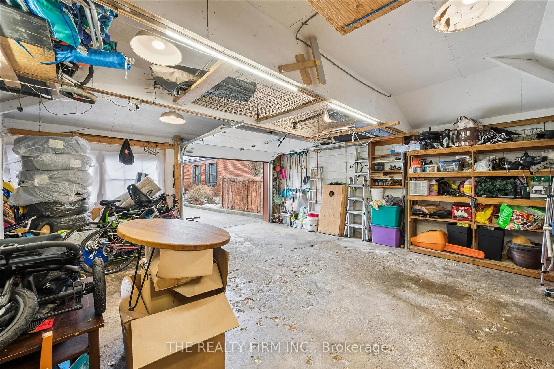 Photo 35 of 9 Dodds Avenue E, Guelph, St. Patrick's Ward — HOMEH