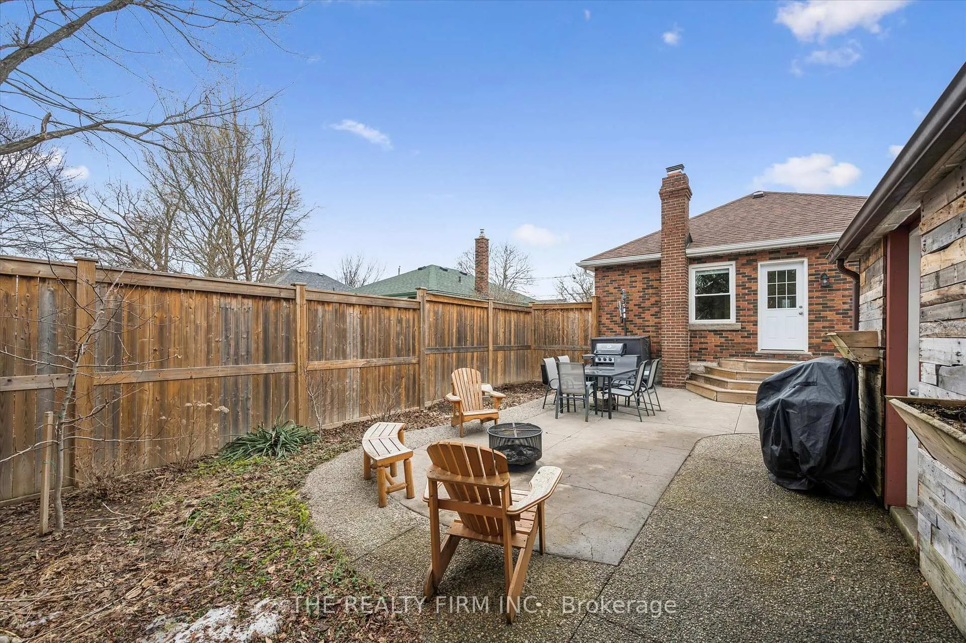 Photo 40 of 9 Dodds Avenue E, Guelph, St. Patrick's Ward — HOMEH