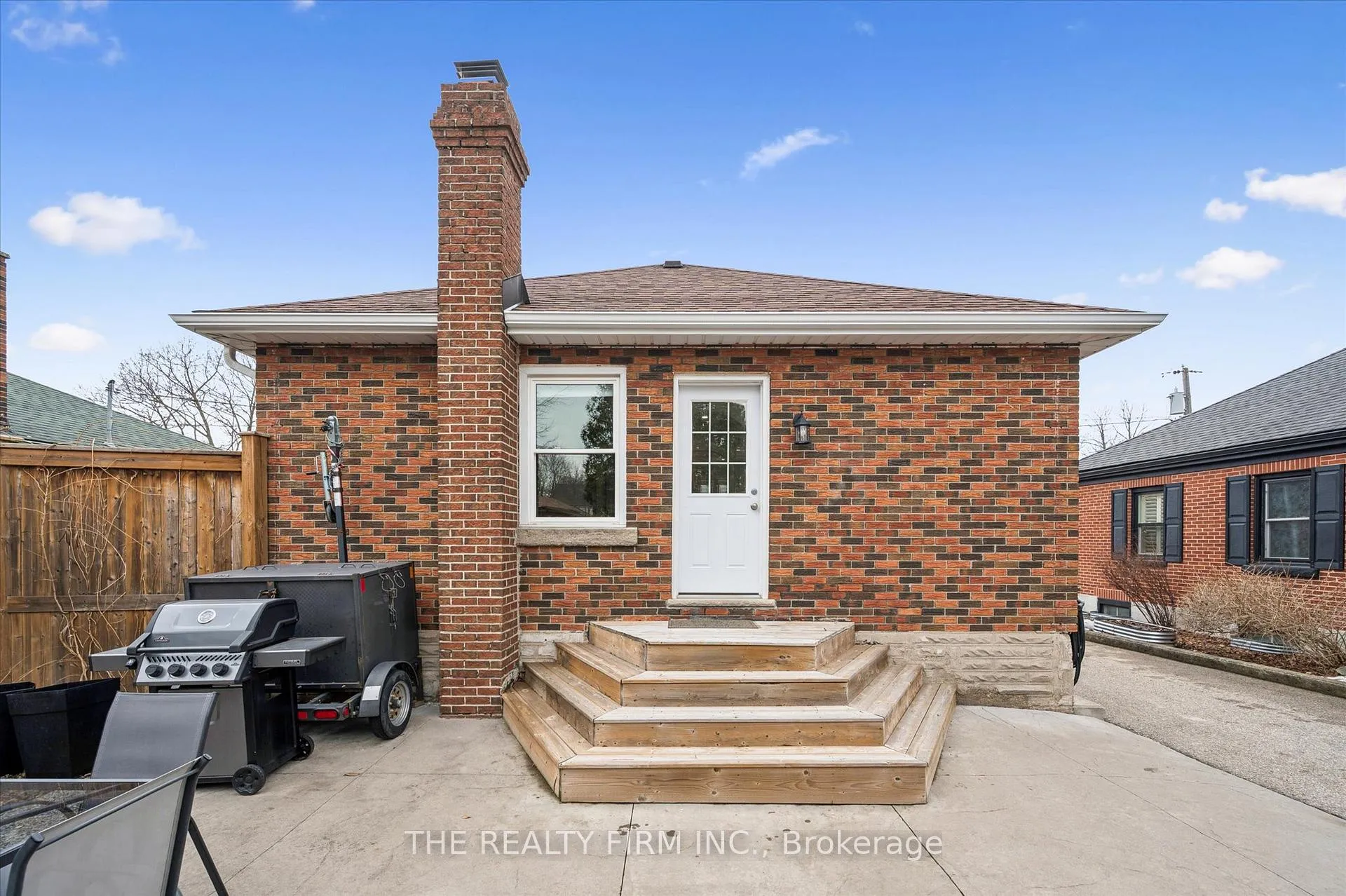 Photo 41 of 9 Dodds Avenue E, Guelph, St. Patrick's Ward — HOMEH