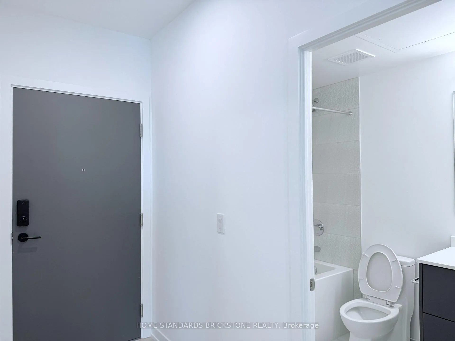 Photo 1 of Unit A1706, 9763 Markham Road, Markham, Greensborough — HOMEH