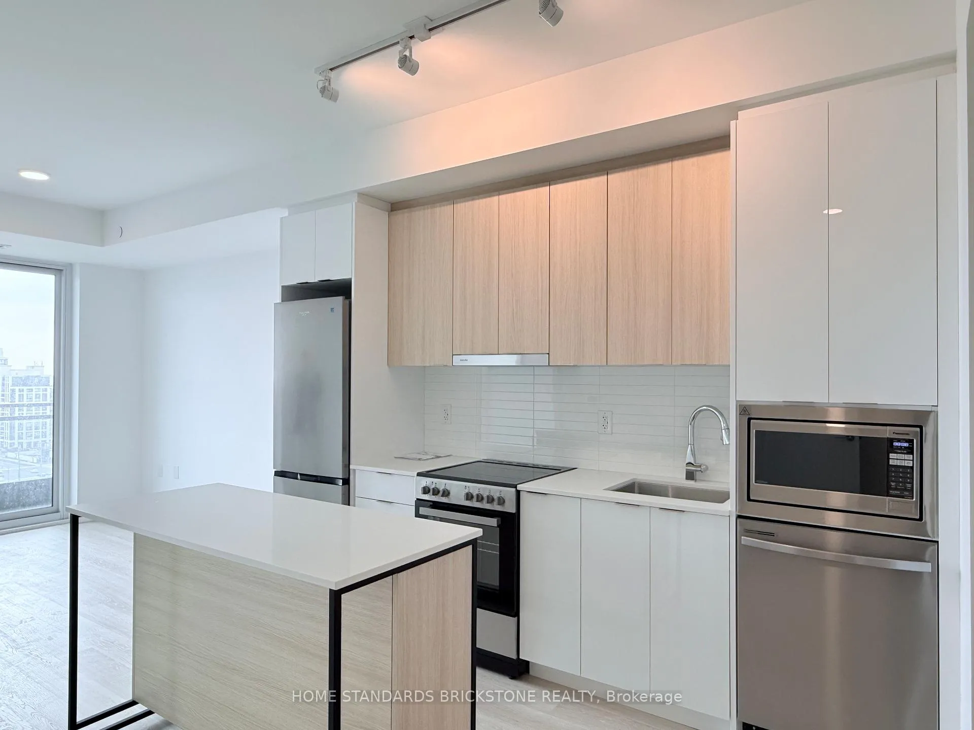 Photo 3 of Unit A1706, 9763 Markham Road, Markham, Greensborough — HOMEH