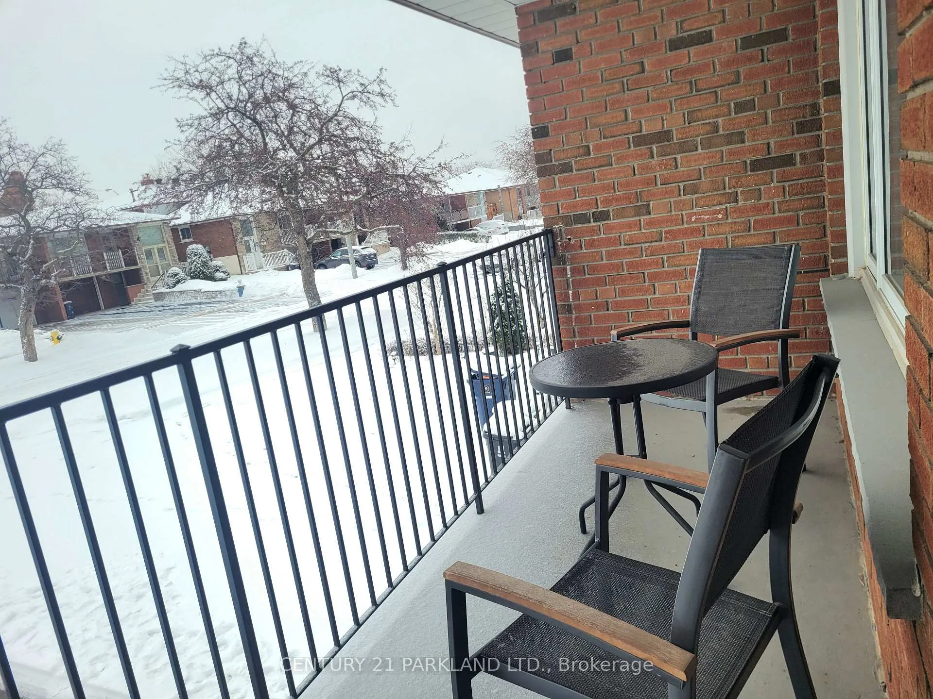 Photo 26 of 52 Franel Crescent, North York, Humber Summit — HOMEH