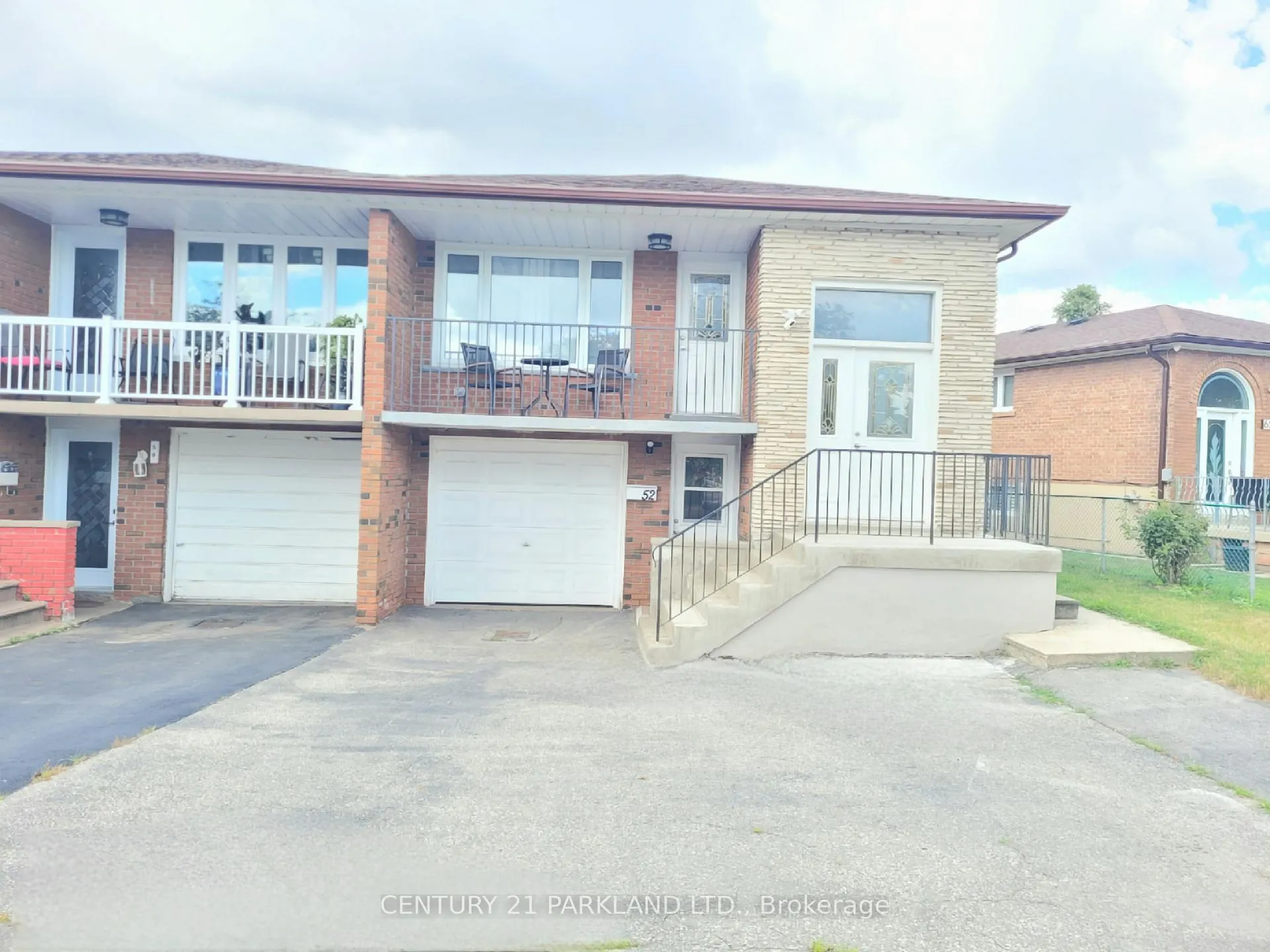 Photo 29 of 52 Franel Crescent, North York, Humber Summit — HOMEH