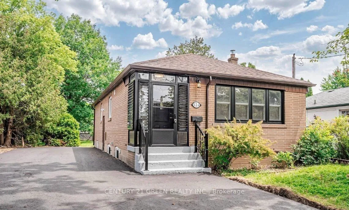 Front of Unit MAIN, 124 Mcmurchy Avenue S