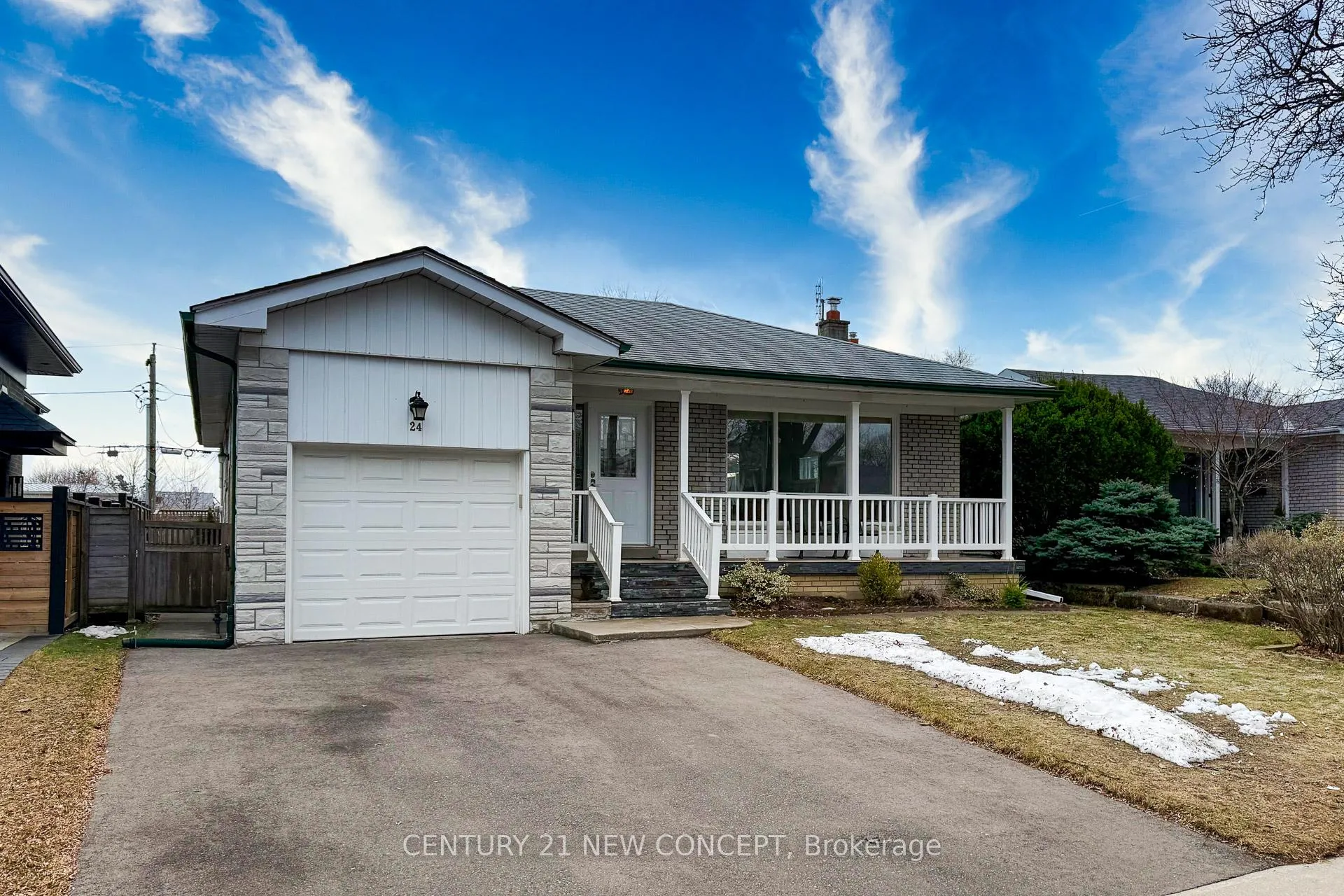 Photo 3 of 24 Woodpark Road, Etobicoke, Willowridge-Martingrove-Richview — HOMEH