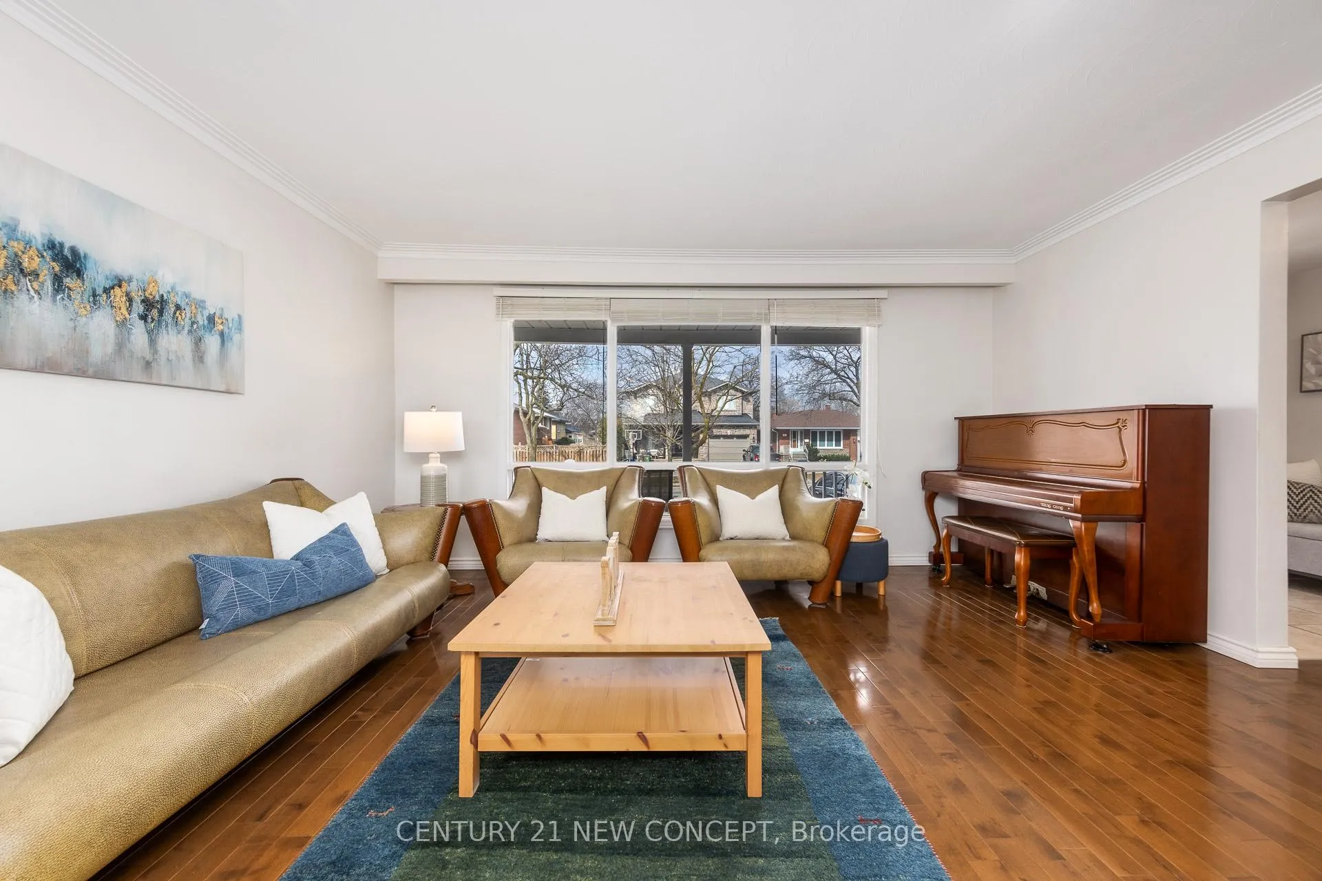 Photo 9 of 24 Woodpark Road, Etobicoke, Willowridge-Martingrove-Richview — HOMEH