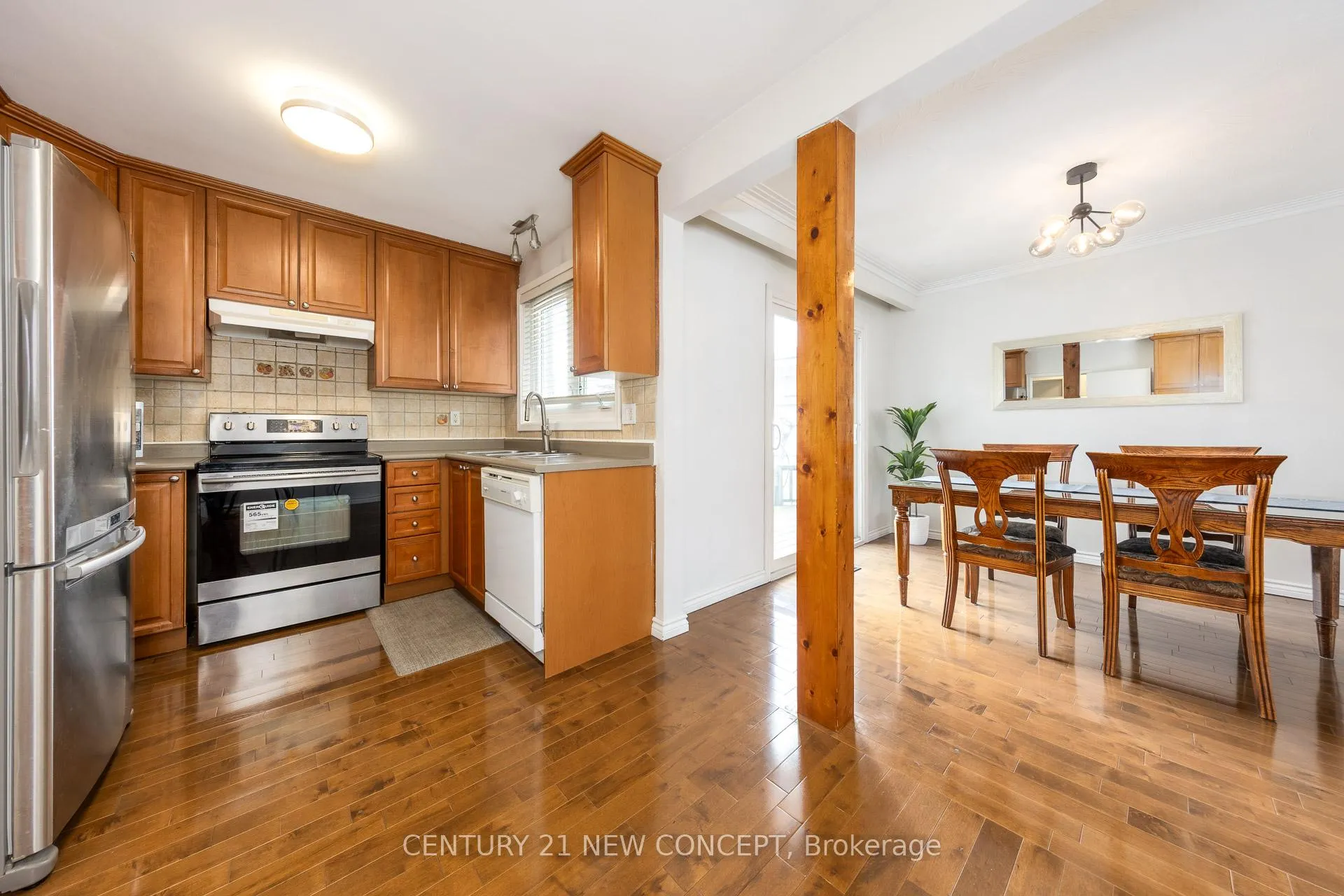 Photo 14 of 24 Woodpark Road, Etobicoke, Willowridge-Martingrove-Richview — HOMEH