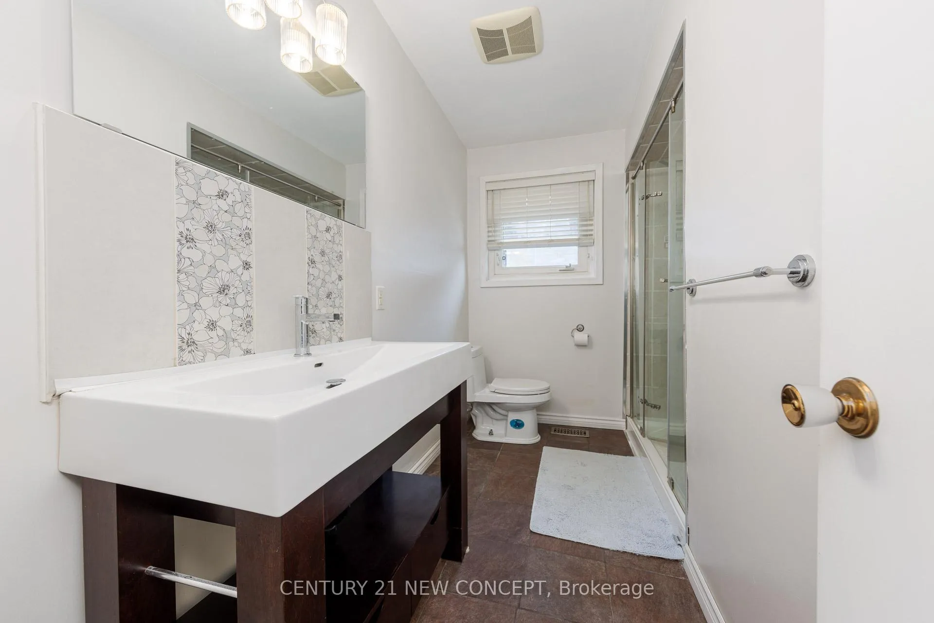 Photo 18 of 24 Woodpark Road, Etobicoke, Willowridge-Martingrove-Richview — HOMEH