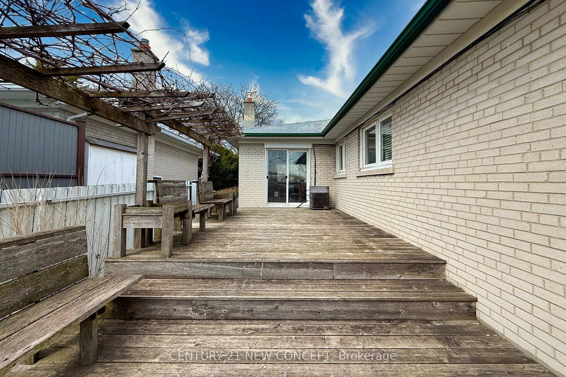 Photo 40 of 24 Woodpark Road, Etobicoke, Willowridge-Martingrove-Richview — HOMEH