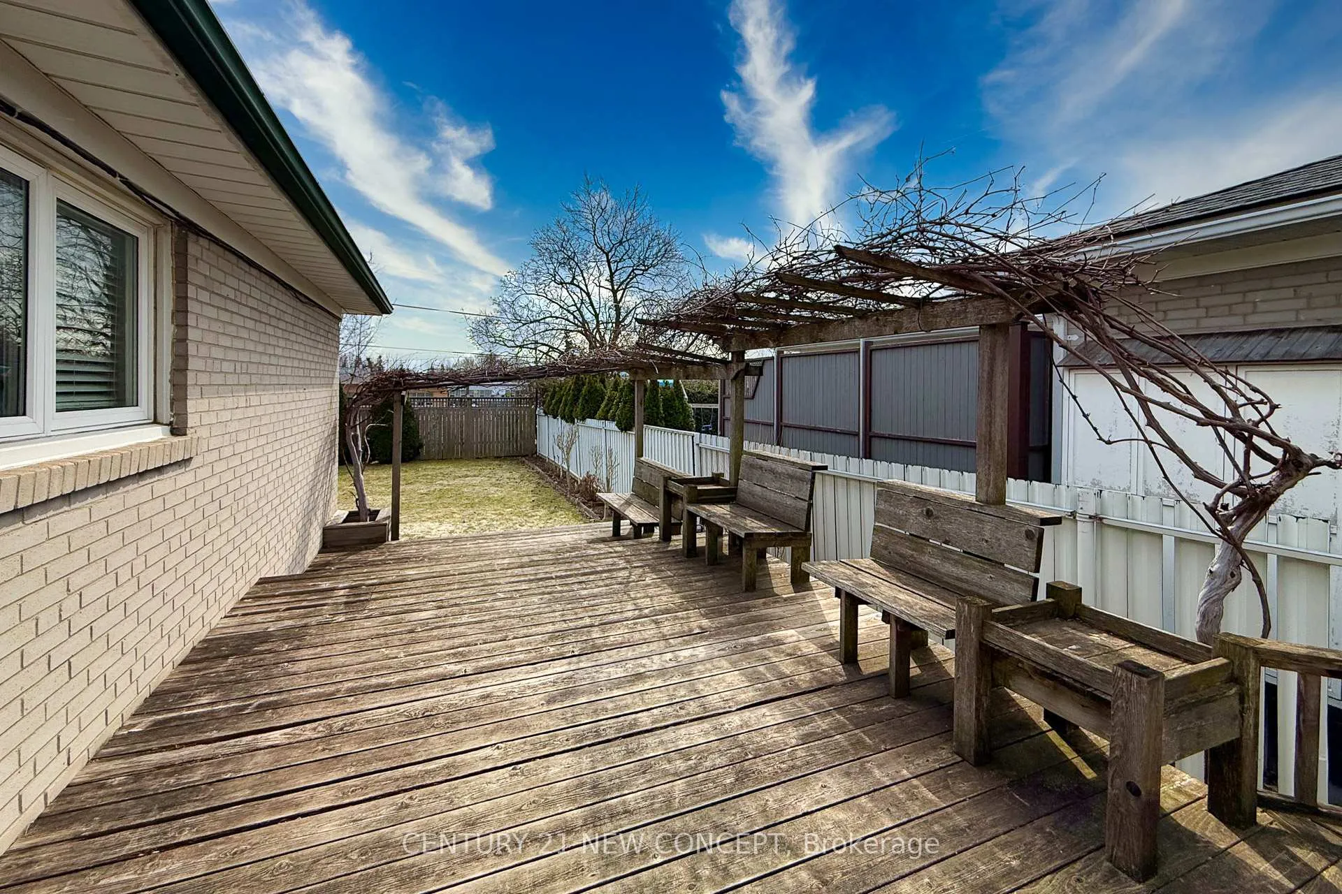 Photo 41 of 24 Woodpark Road, Etobicoke, Willowridge-Martingrove-Richview — HOMEH