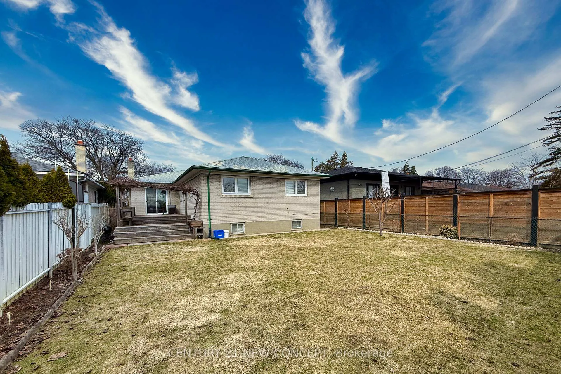 Photo 44 of 24 Woodpark Road, Etobicoke, Willowridge-Martingrove-Richview — HOMEH