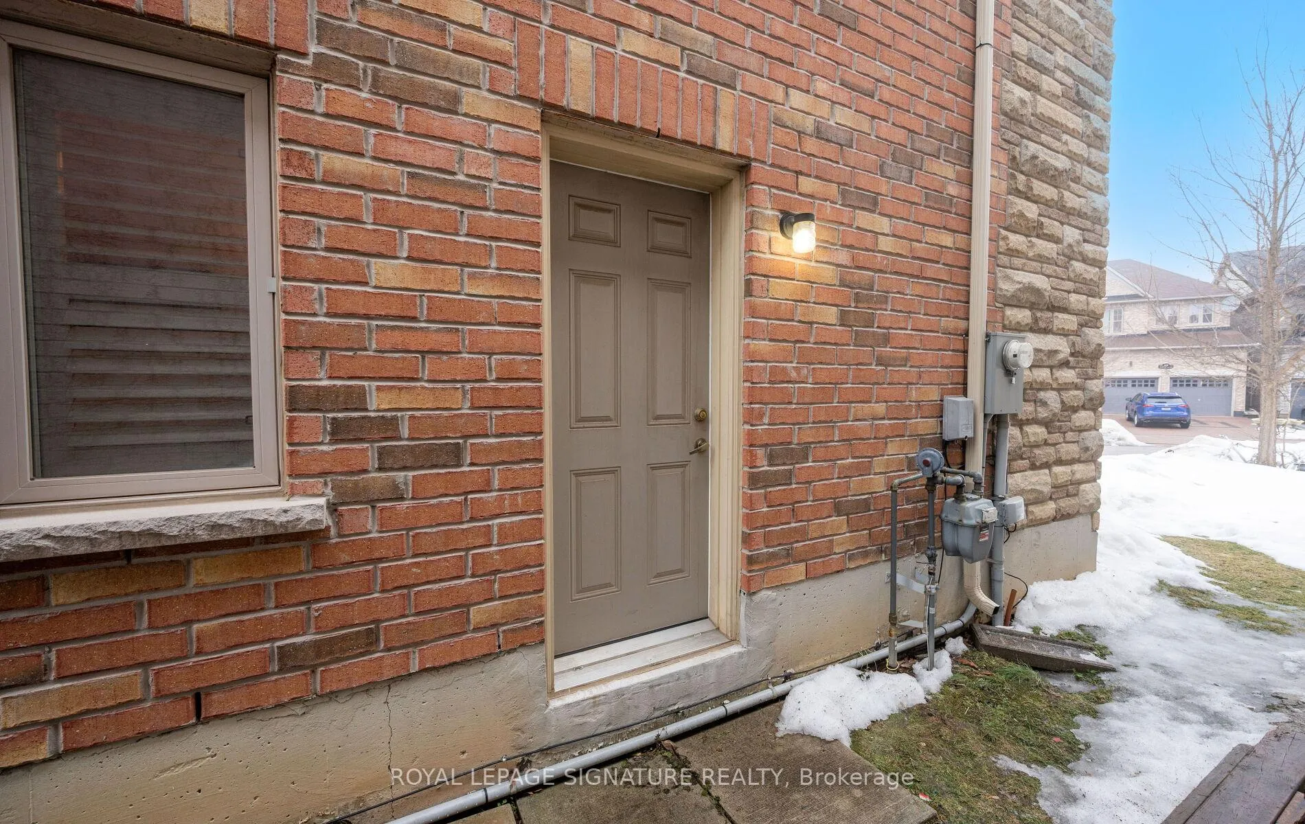 Photo 5 of 36 Stephanie Avenue, Brampton, Bram West — HOMEH