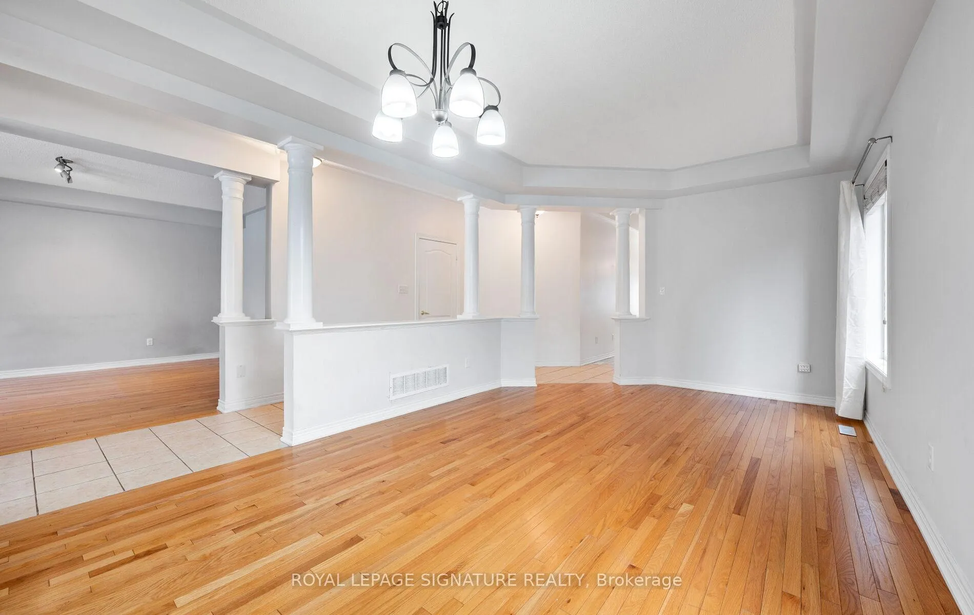 Photo 10 of 36 Stephanie Avenue, Brampton, Bram West — HOMEH