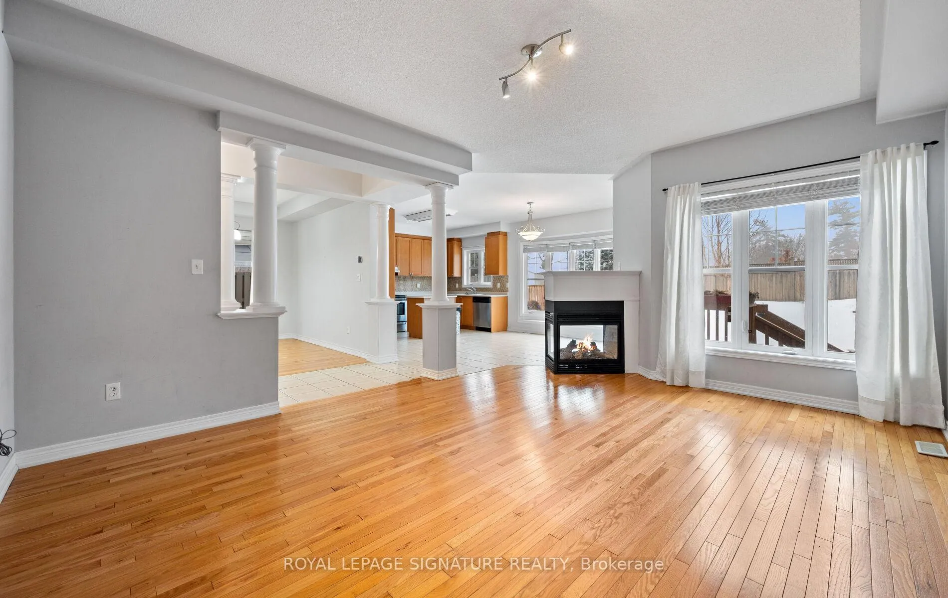 Photo 13 of 36 Stephanie Avenue, Brampton, Bram West — HOMEH