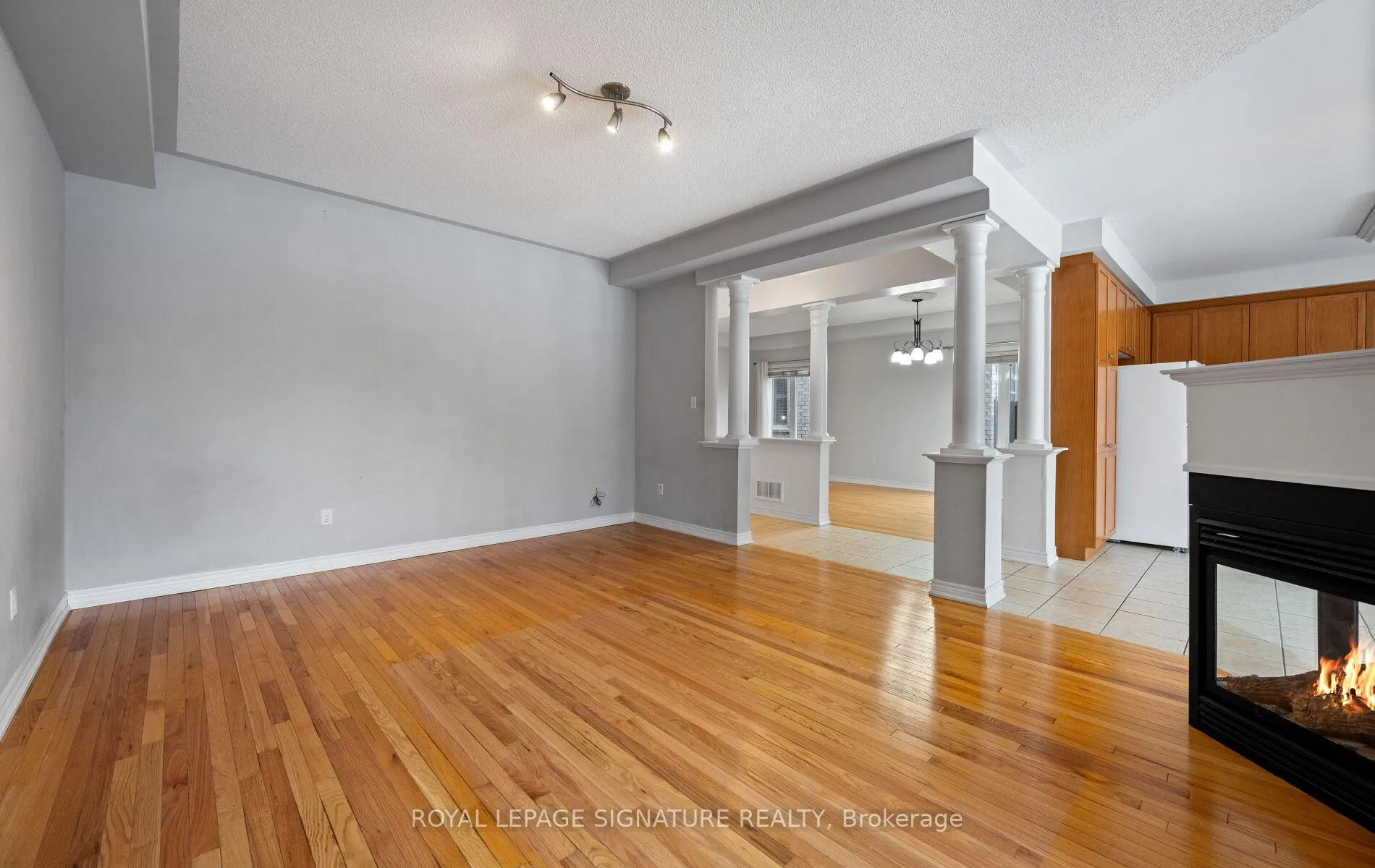 Photo 14 of 36 Stephanie Avenue, Brampton, Bram West — HOMEH