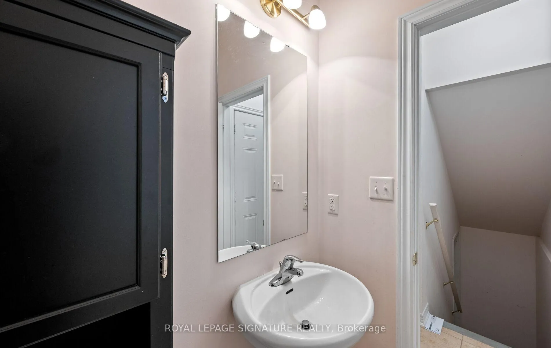 Photo 27 of 36 Stephanie Avenue, Brampton, Bram West — HOMEH