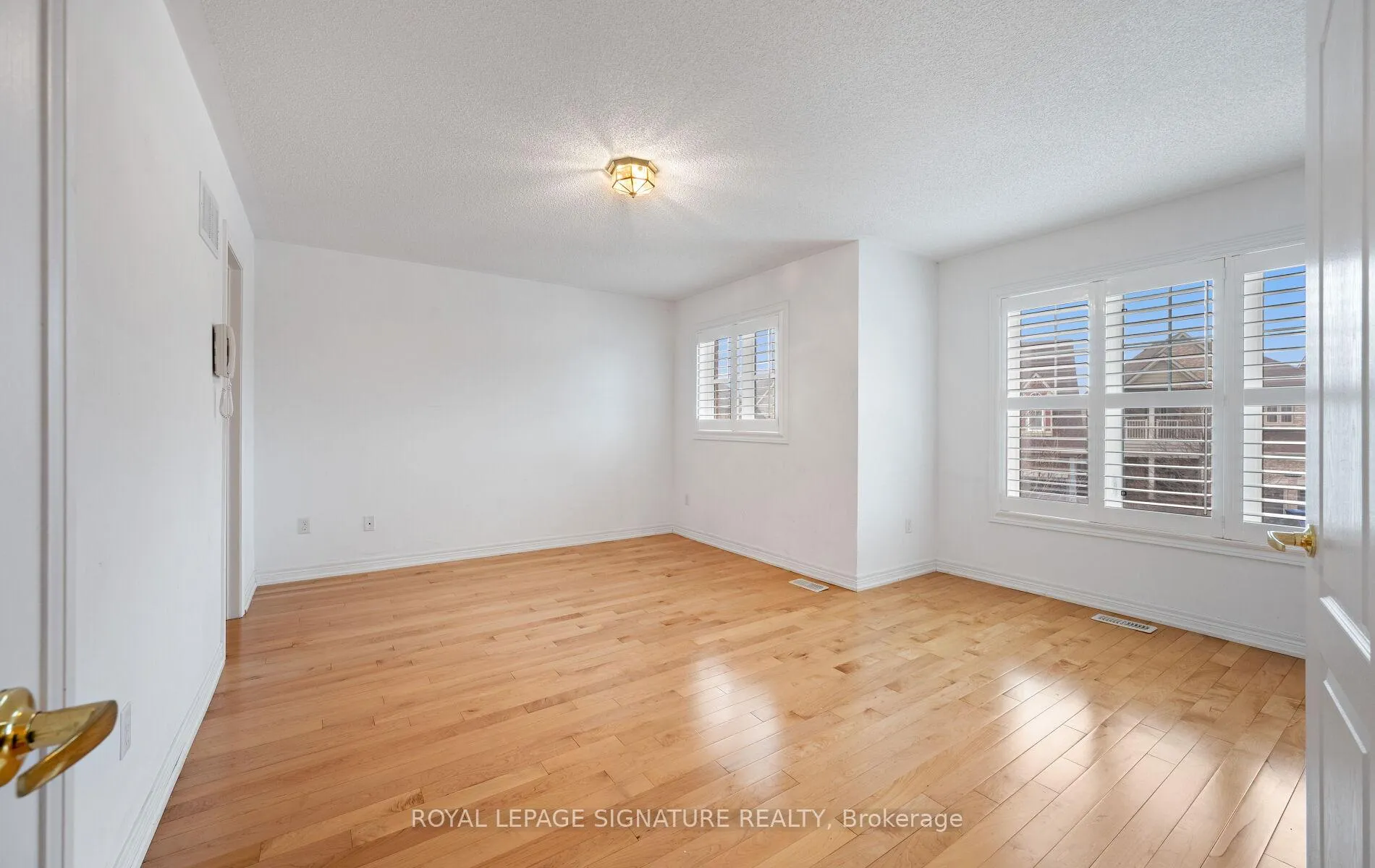 Photo 28 of 36 Stephanie Avenue, Brampton, Bram West — HOMEH