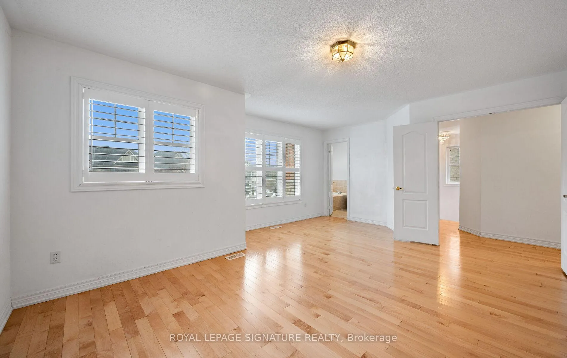 Photo 29 of 36 Stephanie Avenue, Brampton, Bram West — HOMEH