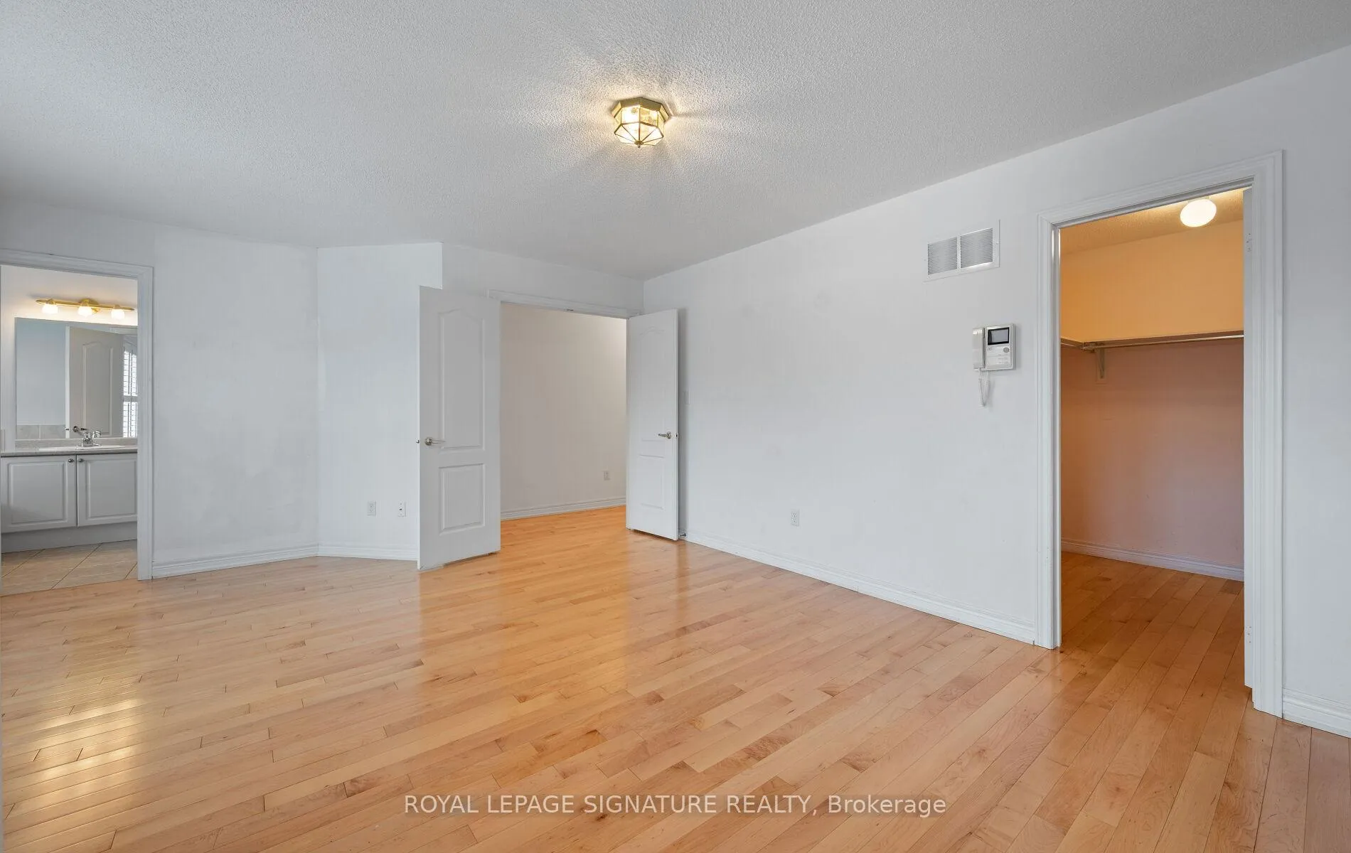 Photo 31 of 36 Stephanie Avenue, Brampton, Bram West — HOMEH